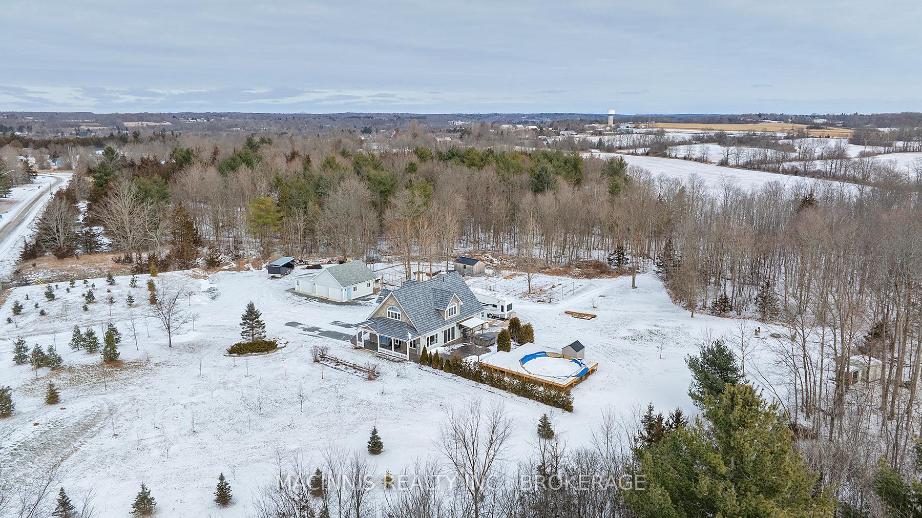 Photo 11 of 113 Country Woods Drive, Frontenac, Frontenac South — HOMEH