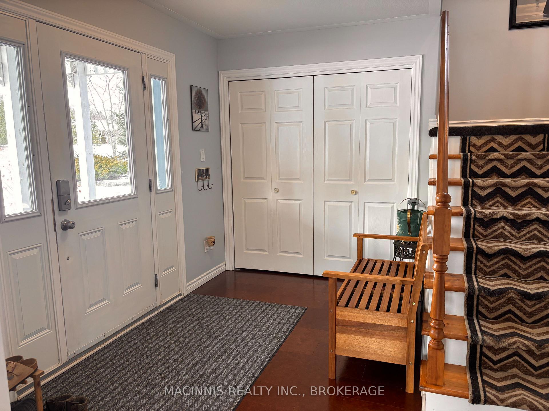 Photo 14 of 113 Country Woods Drive, Frontenac, Frontenac South — HOMEH