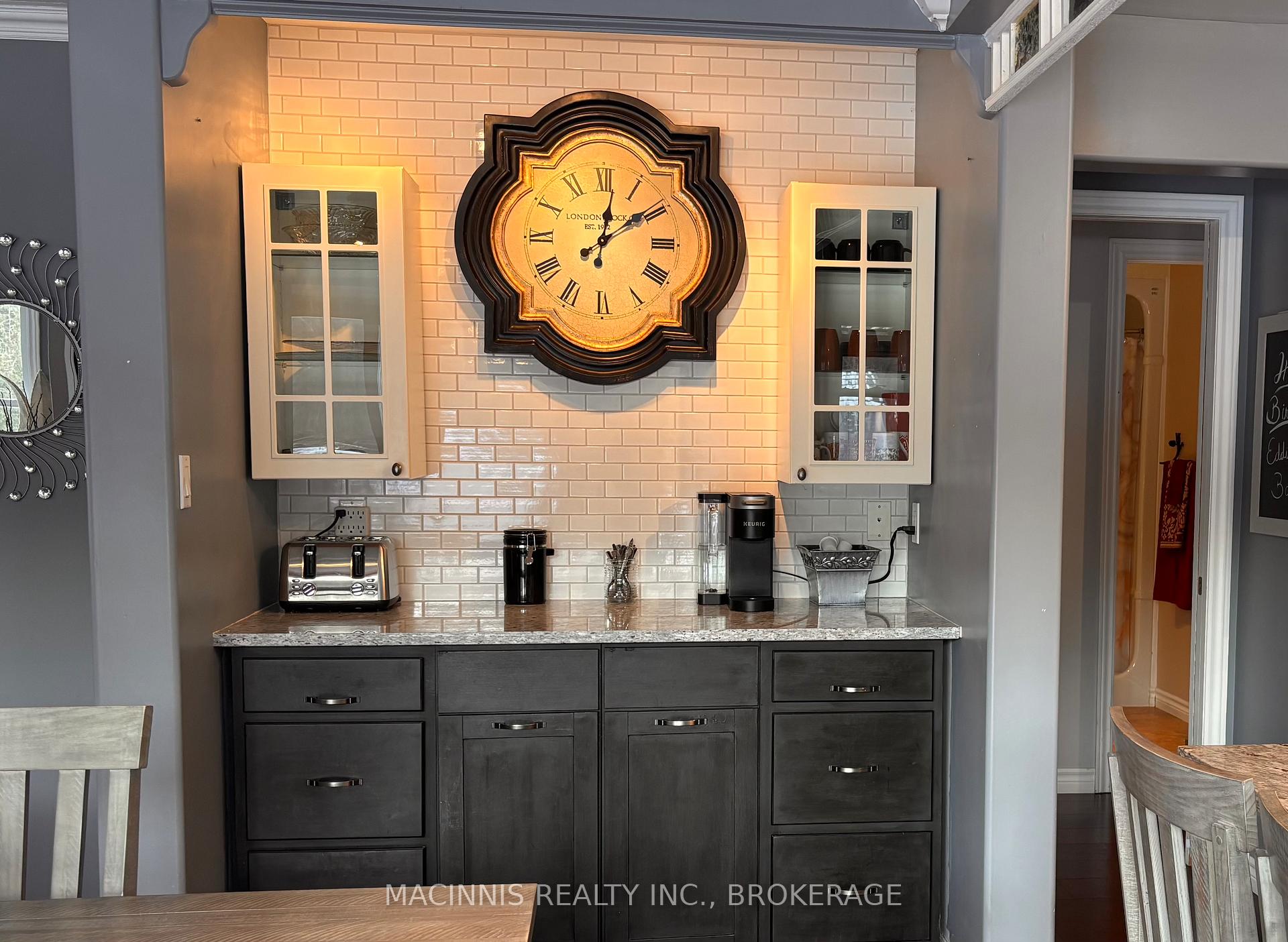 Photo 19 of 113 Country Woods Drive, Frontenac, Frontenac South — HOMEH