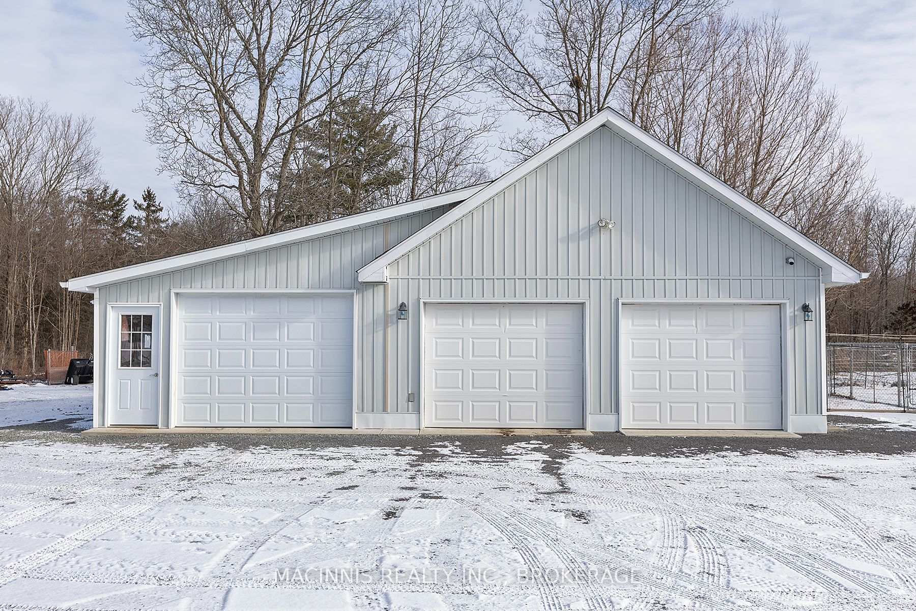 Photo 24 of 113 Country Woods Drive, Frontenac, Frontenac South — HOMEH