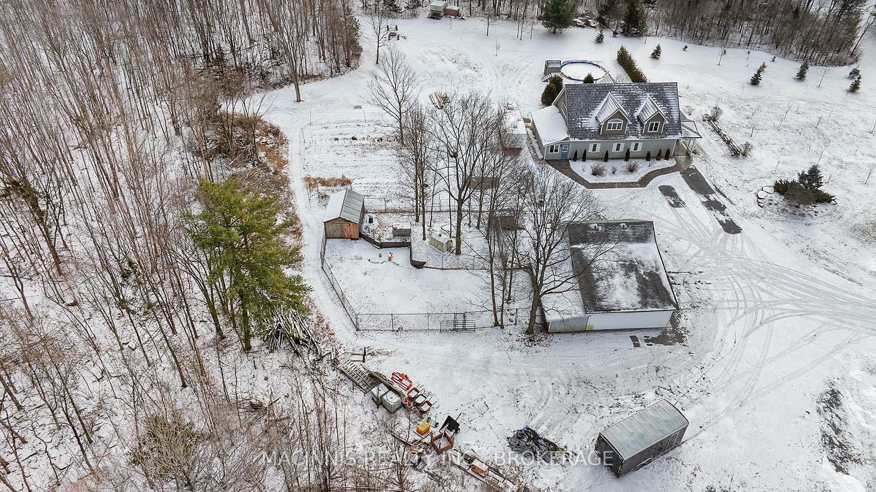 Photo 27 of 113 Country Woods Drive, Frontenac, Frontenac South — HOMEH