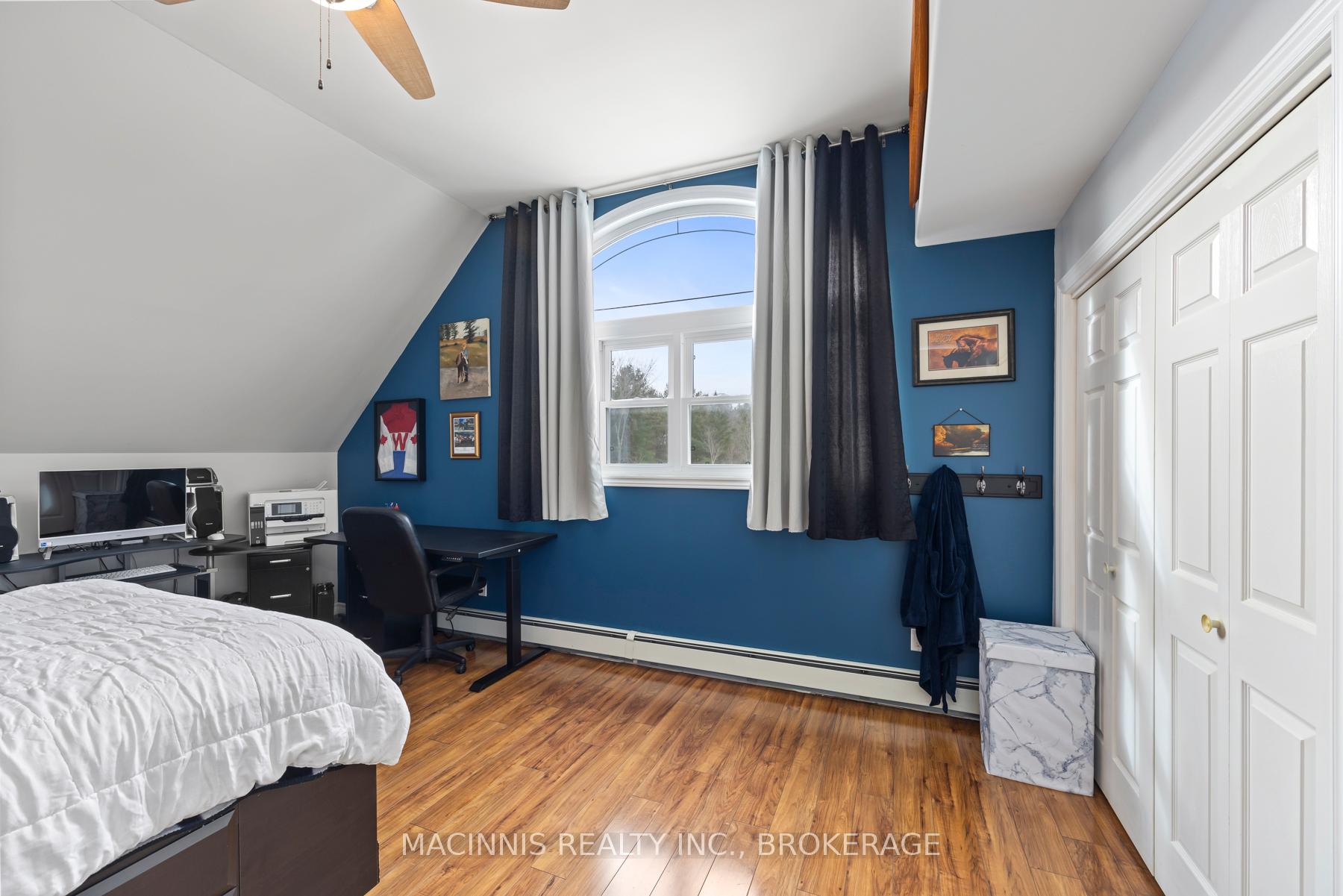 Photo 33 of 113 Country Woods Drive, Frontenac, Frontenac South — HOMEH