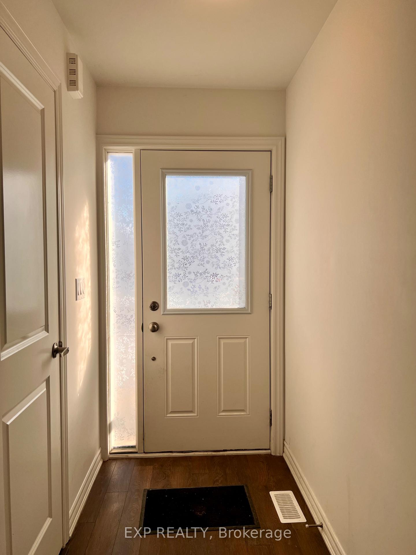 Photo 2 of 37 Lincoln Drive, Belleville, Belleville Ward — HOMEH