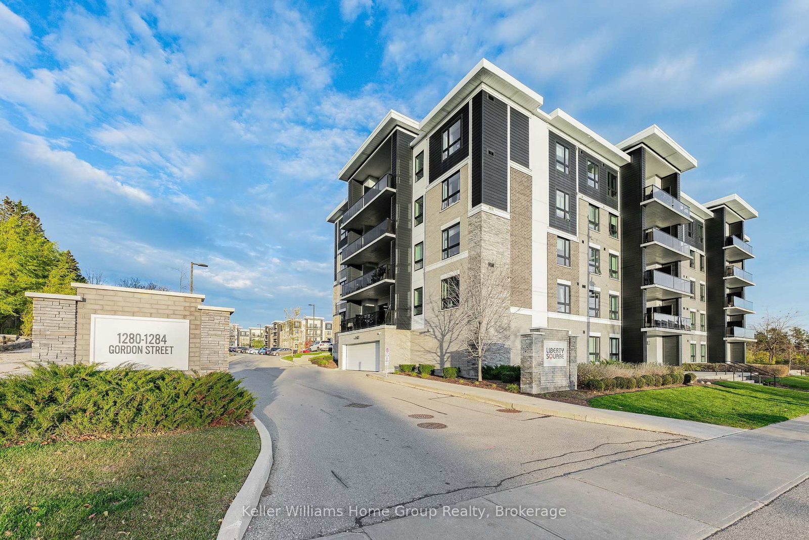 Photo 1 of Unit 108, 1280 Gordon St, Guelph, Kortright East — HOMEH