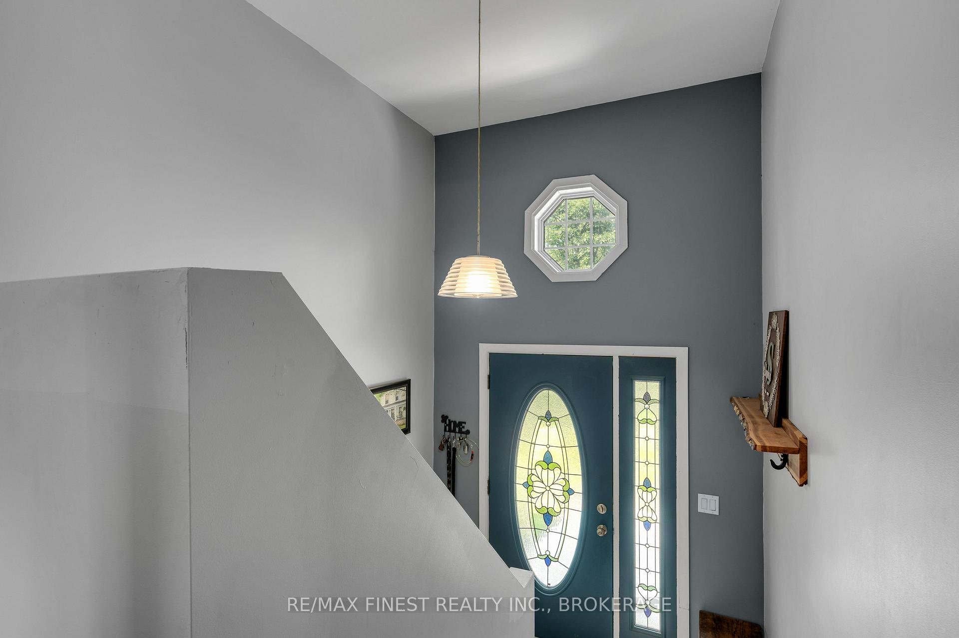 Photo 5 of 5844 Wilmer Road, Frontenac, Frontenac South — HOMEH
