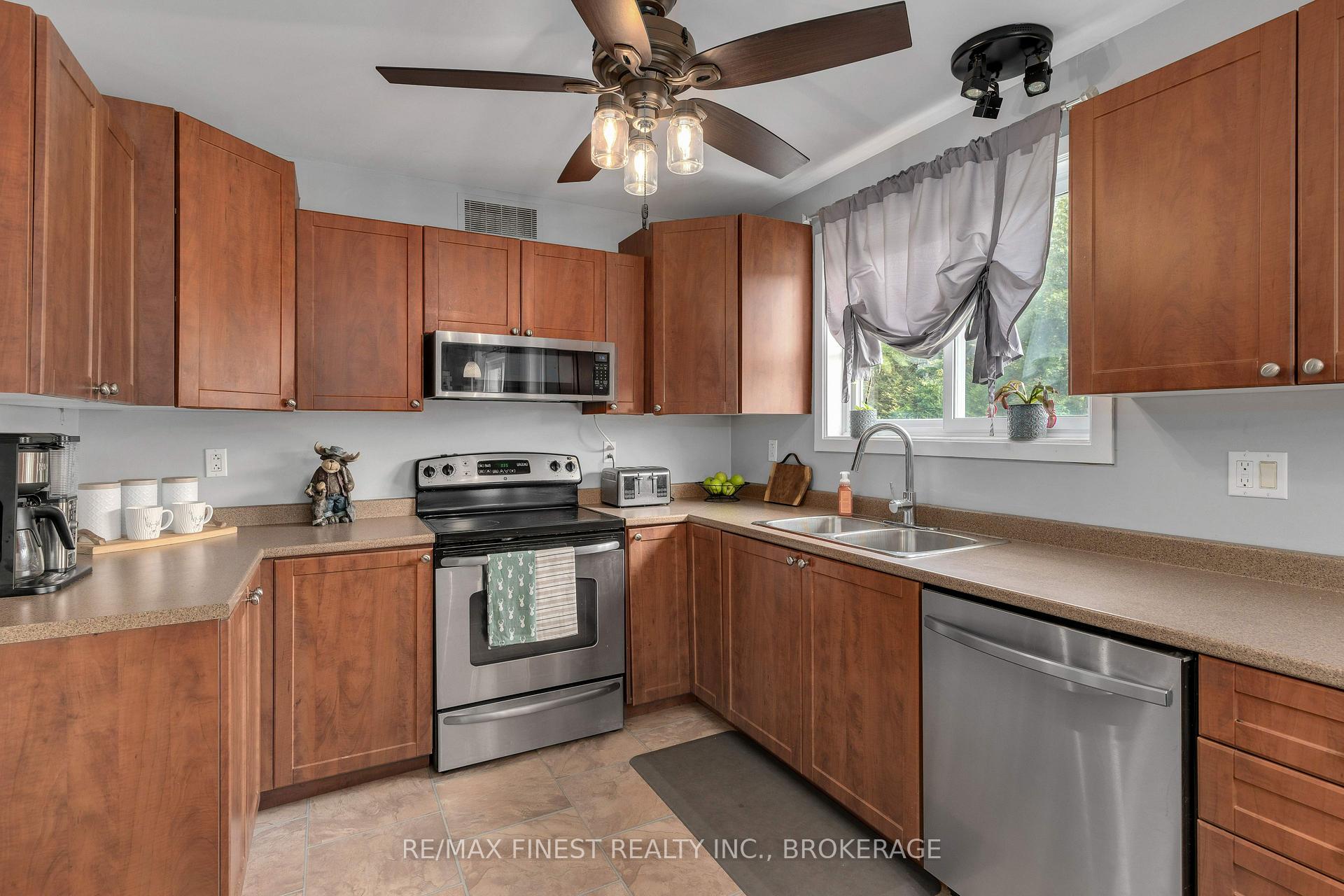 Photo 13 of 5844 Wilmer Road, Frontenac, Frontenac South — HOMEH