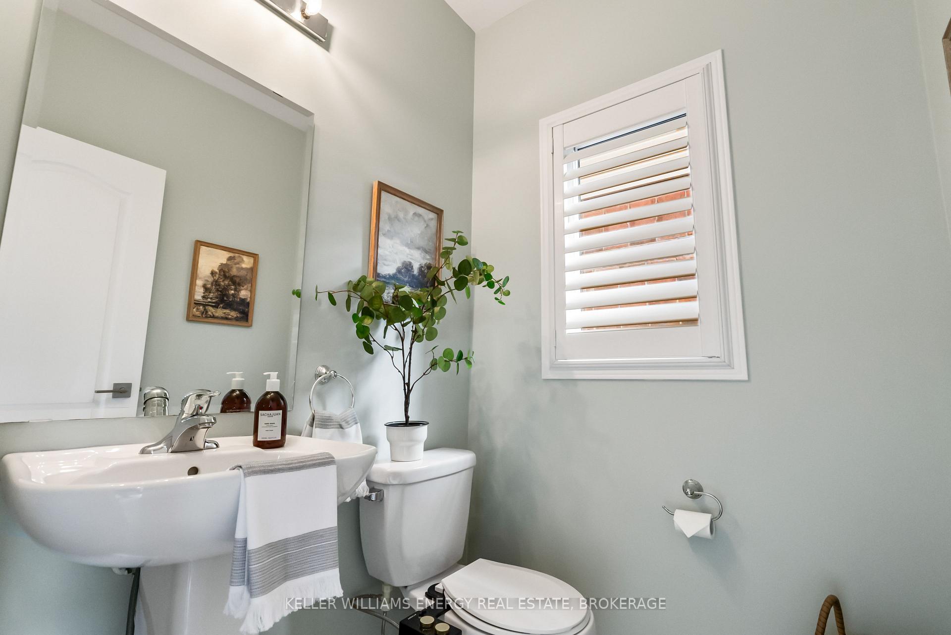 Photo 17 of 196 Kenneth Cole Drive, Clarington, Bowmanville — HOMEH