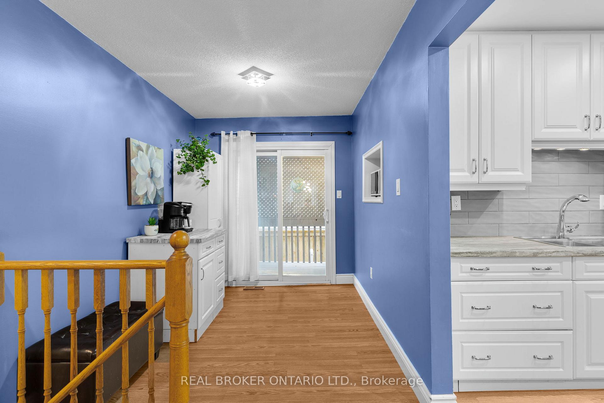 Photo 11 of 27 Knicely Road, Barrie, Painswick North — HOMEH
