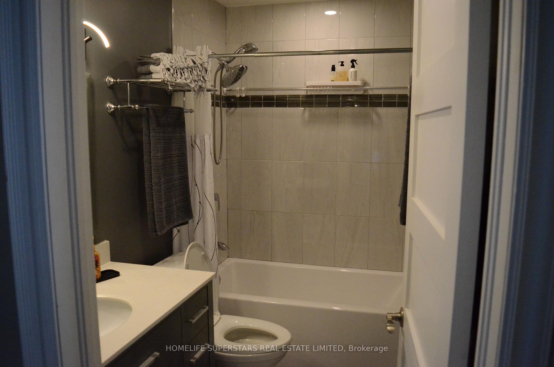 Photo 18 of 156 East 21st Street E, Hamilton, Eastmount — HOMEH