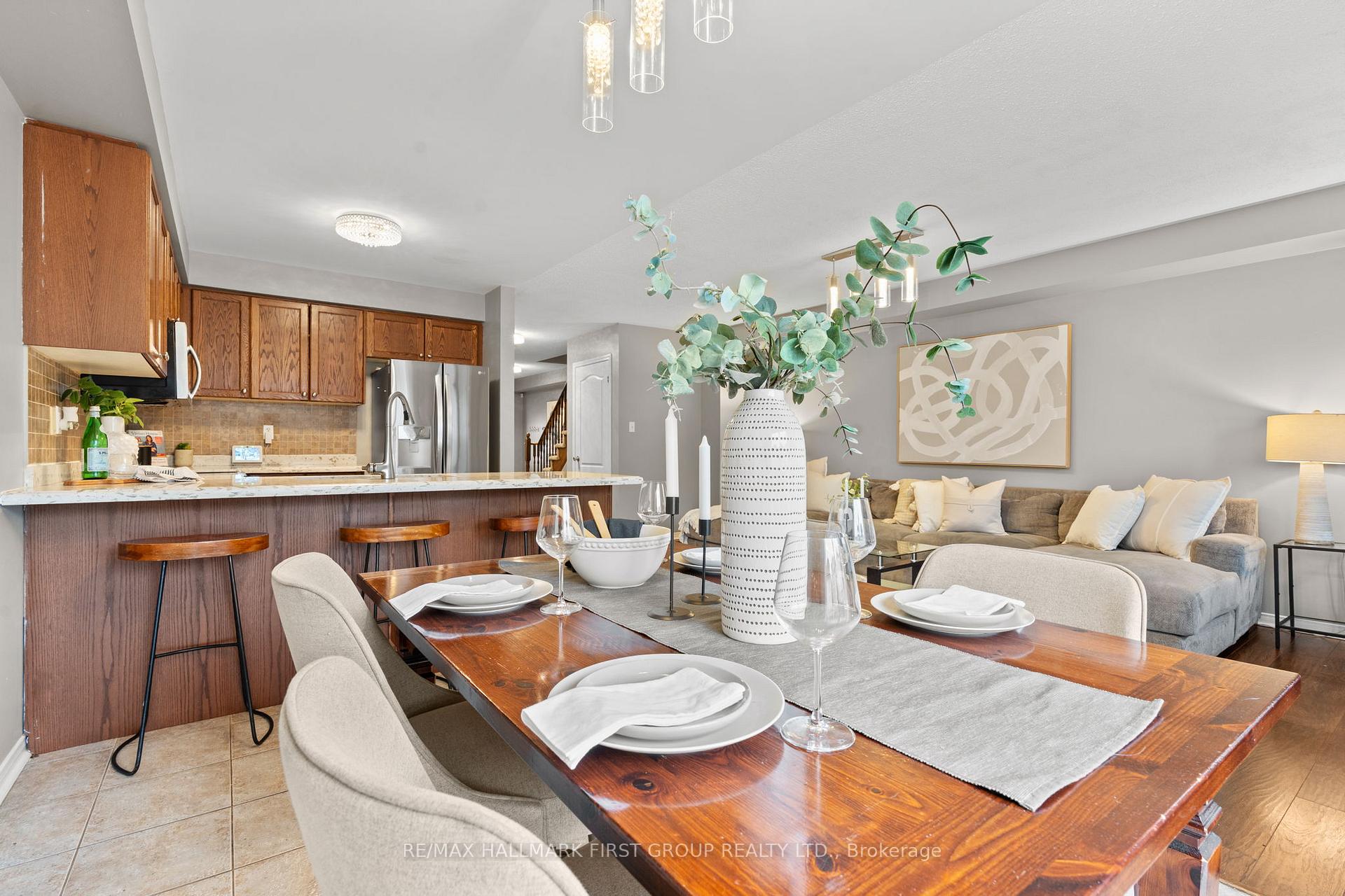 Photo 15 of Unit 8, 253 Sprucewood Crescent, Clarington, Bowmanville — HOMEH