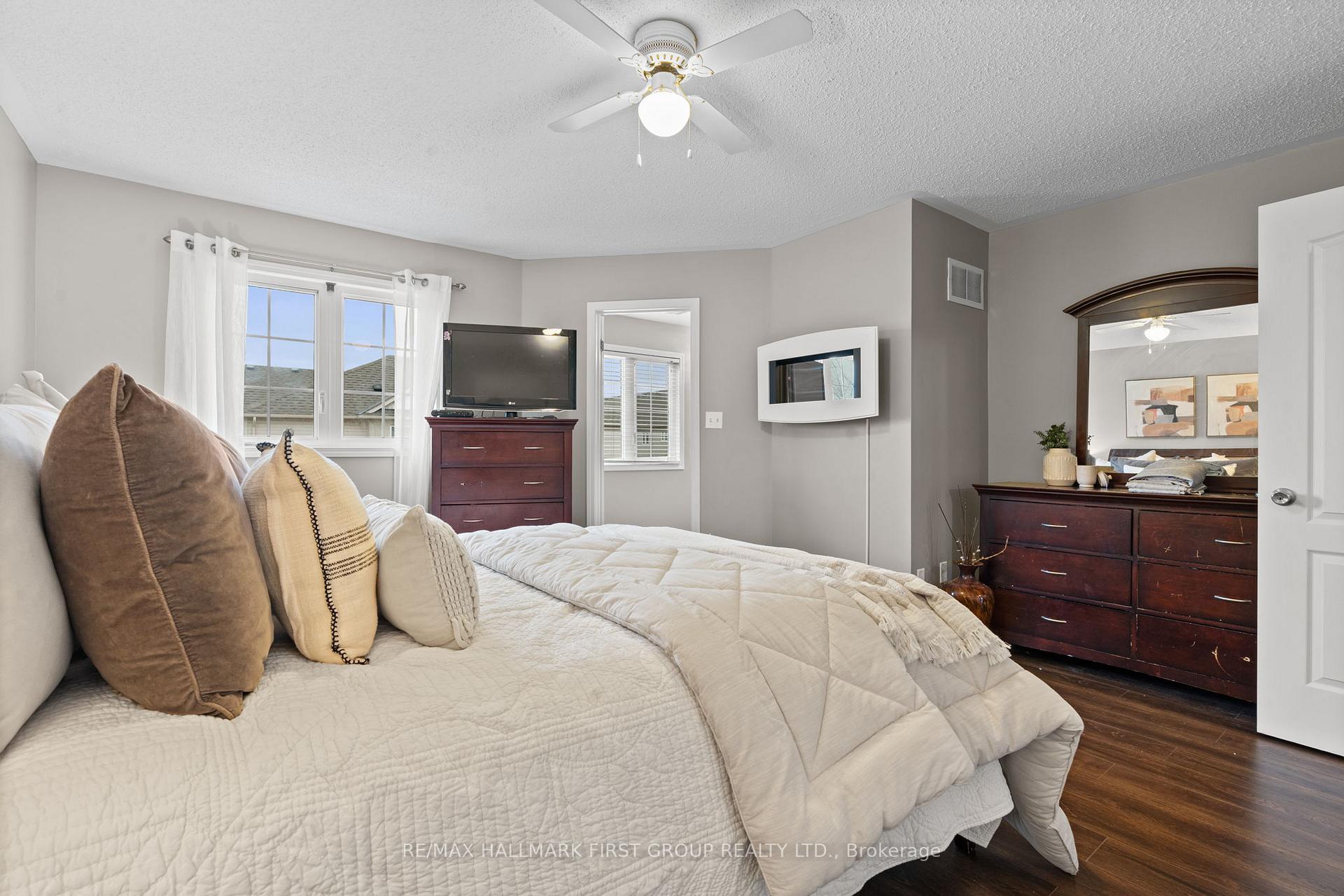 Photo 26 of Unit 8, 253 Sprucewood Crescent, Clarington, Bowmanville — HOMEH