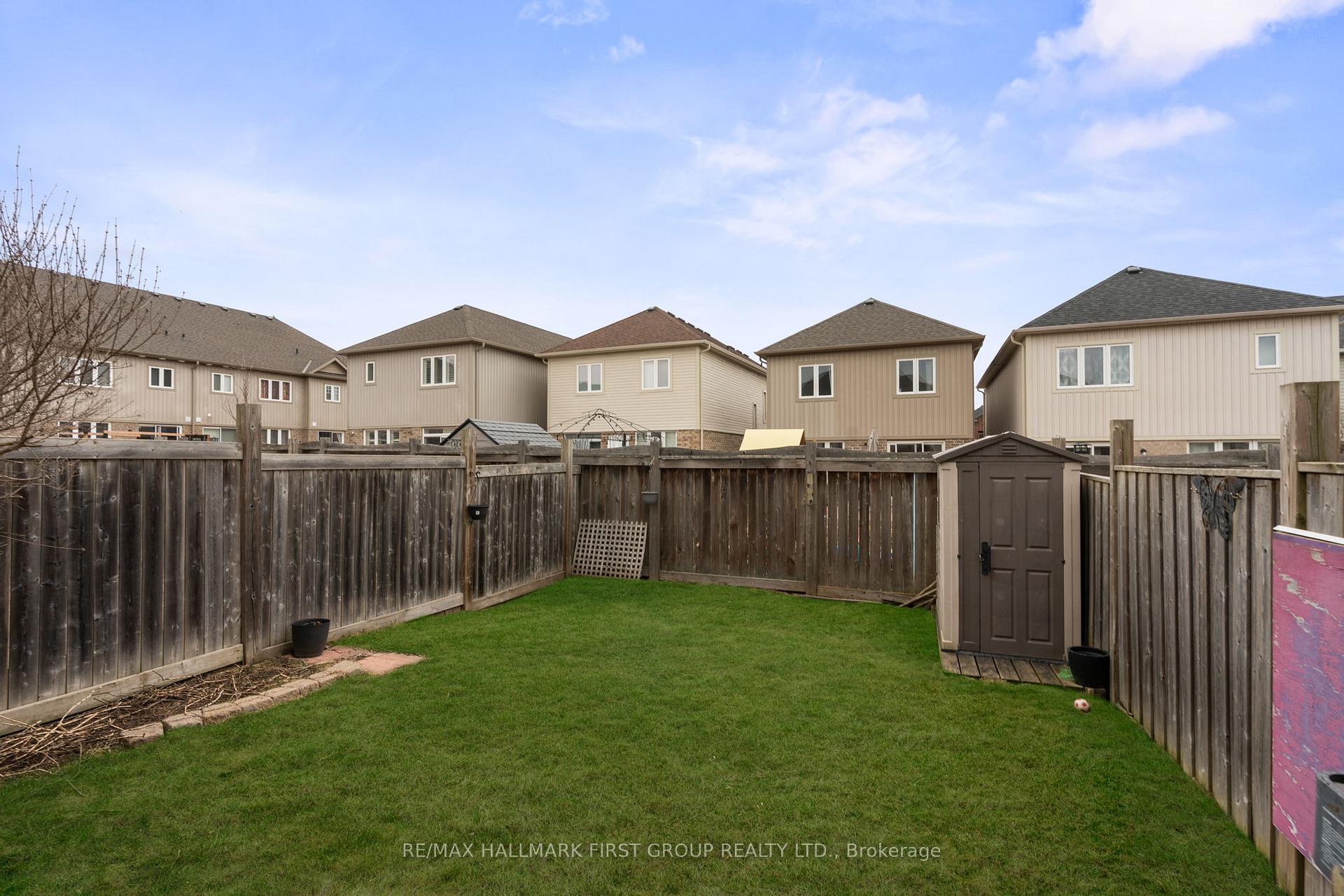 Photo 35 of Unit 8, 253 Sprucewood Crescent, Clarington, Bowmanville — HOMEH