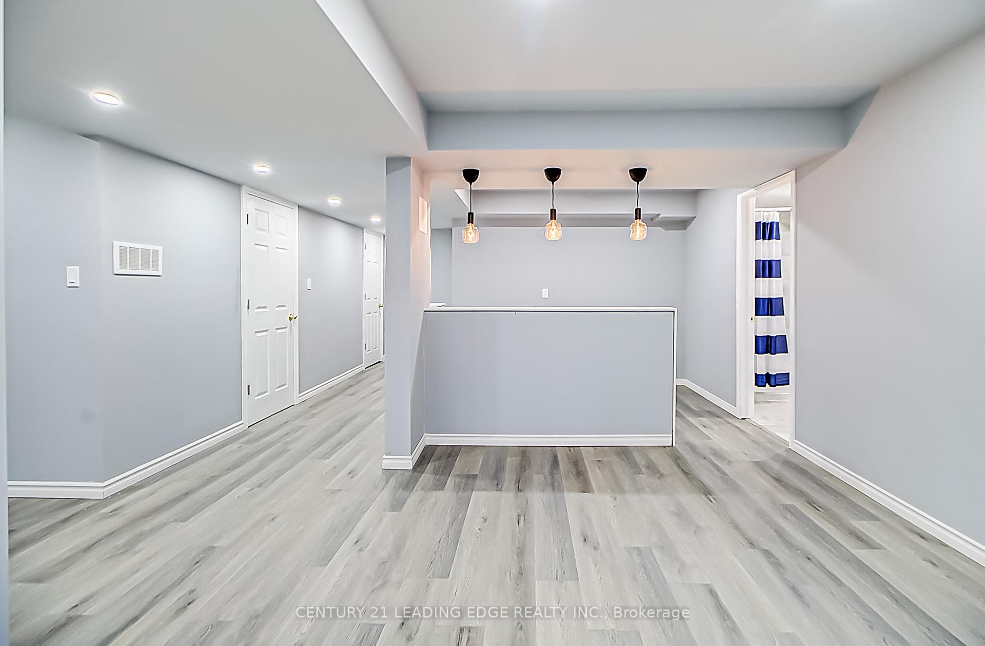 Photo 7 of 60 Bill Hutchinson Crescent, Clarington, Bowmanville — HOMEH