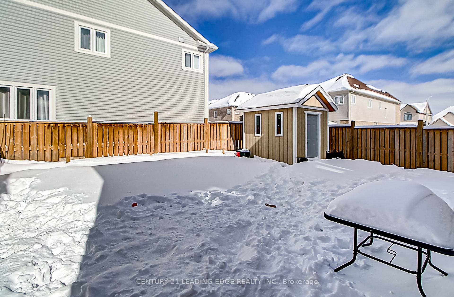 Photo 9 of 60 Bill Hutchinson Crescent, Clarington, Bowmanville — HOMEH