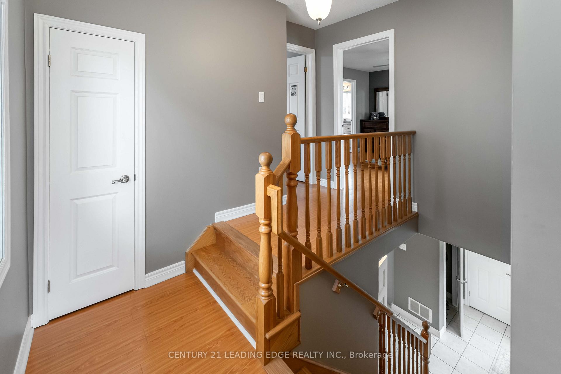 Photo 24 of 117 Thoroughbred Boulevard, Hamilton, Ancaster — HOMEH