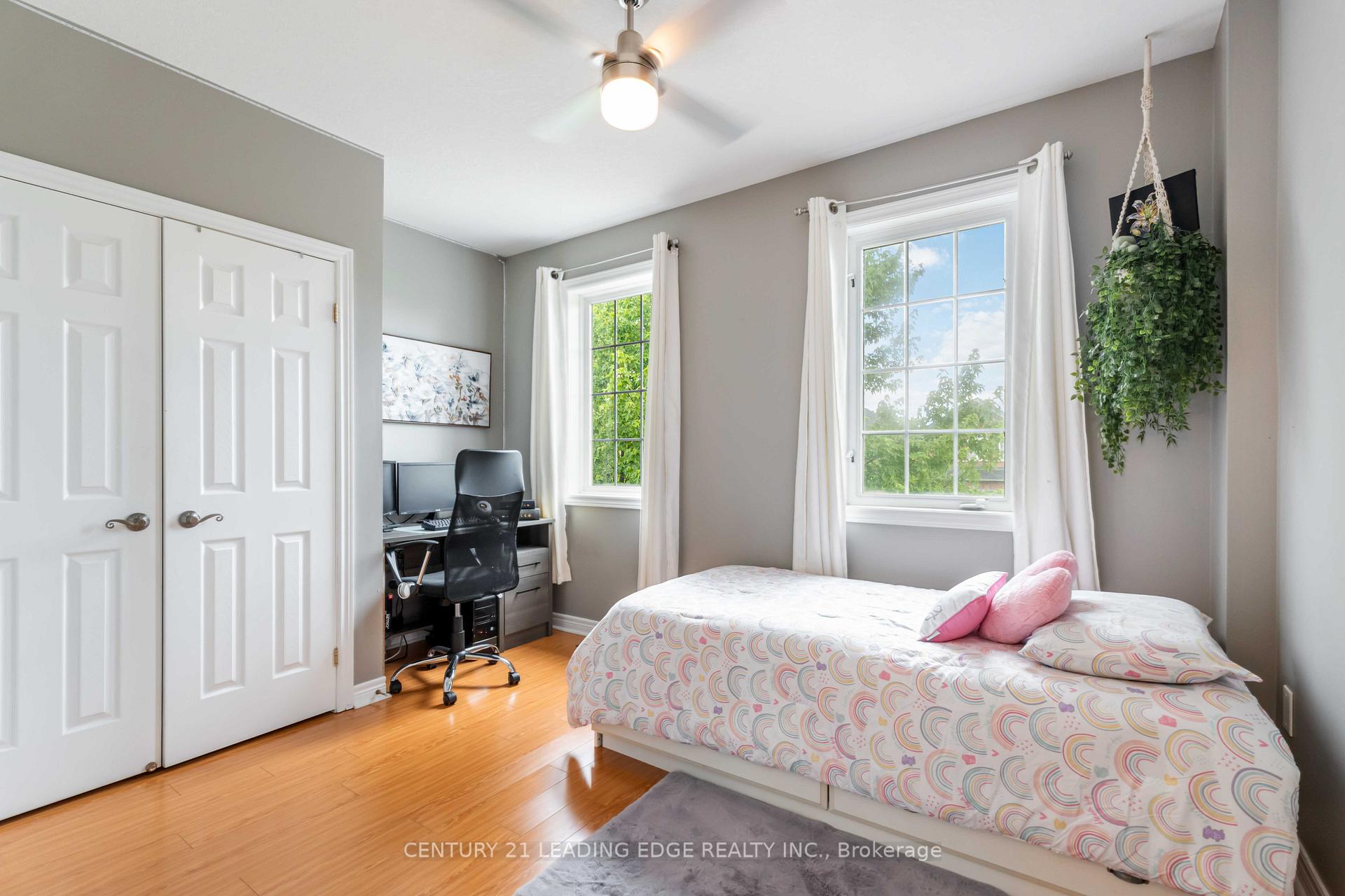 Photo 26 of 117 Thoroughbred Boulevard, Hamilton, Ancaster — HOMEH