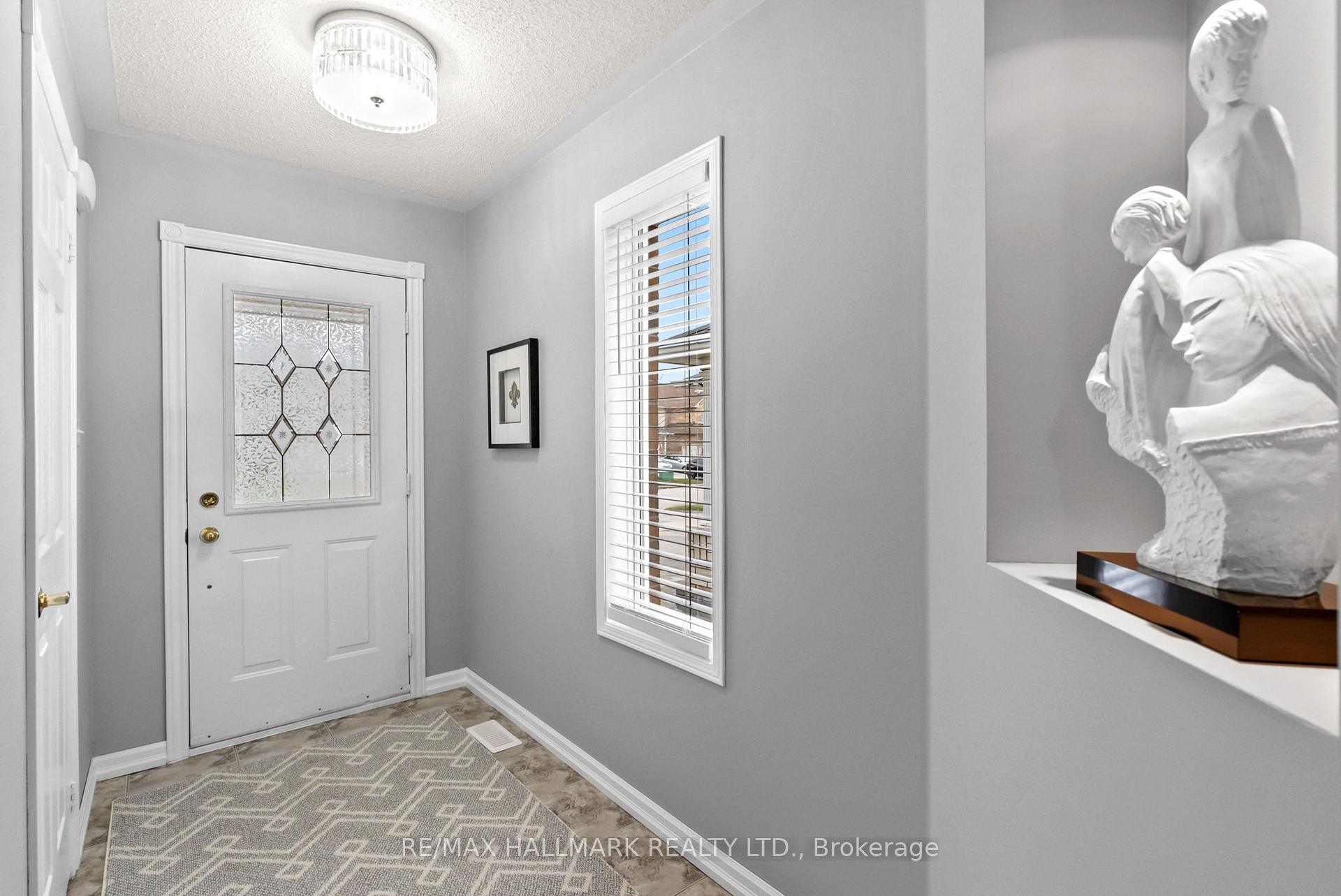 Photo 2 of 41 Guildwood Drive, Clarington, Bowmanville — HOMEH