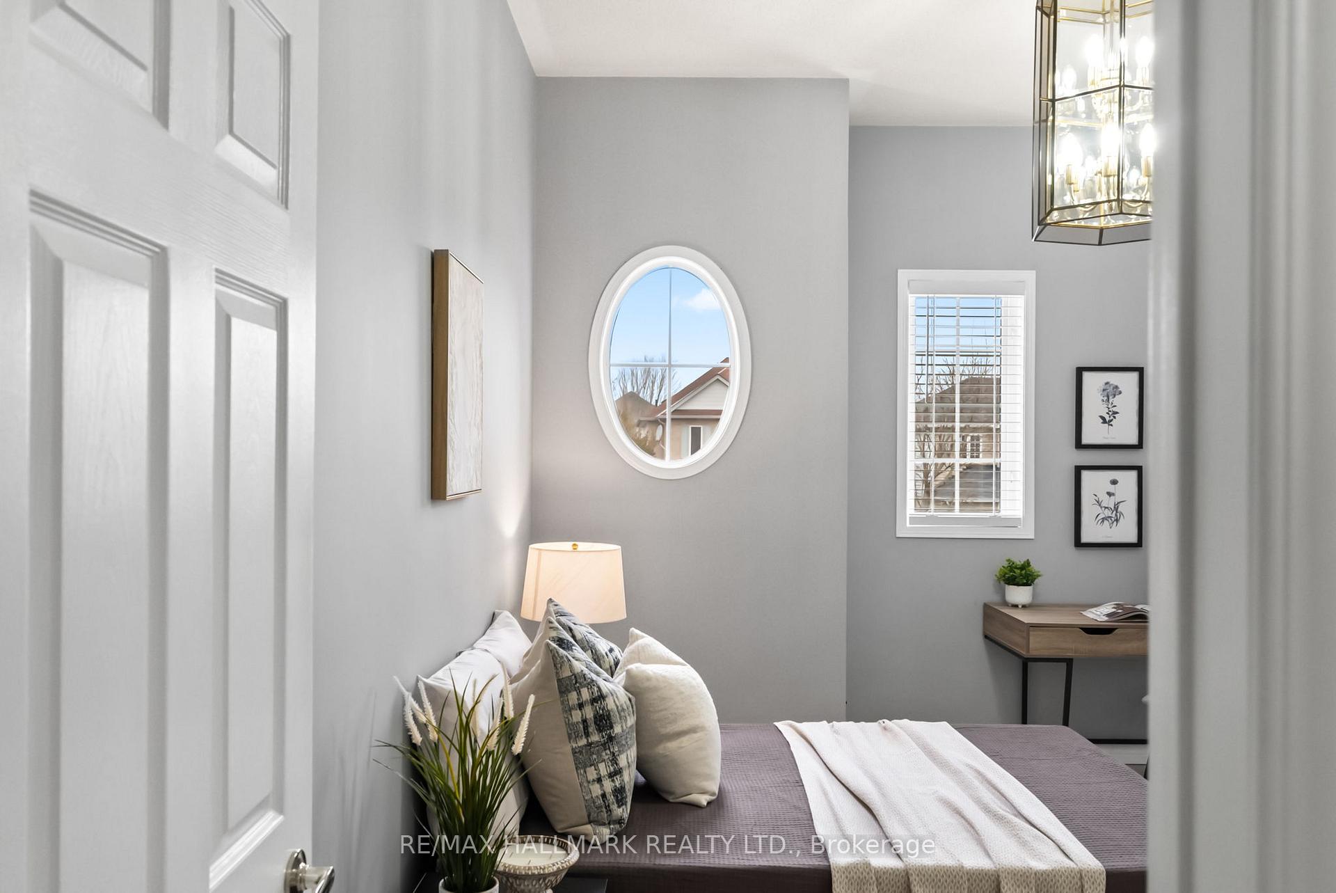 Photo 19 of 41 Guildwood Drive, Clarington, Bowmanville — HOMEH