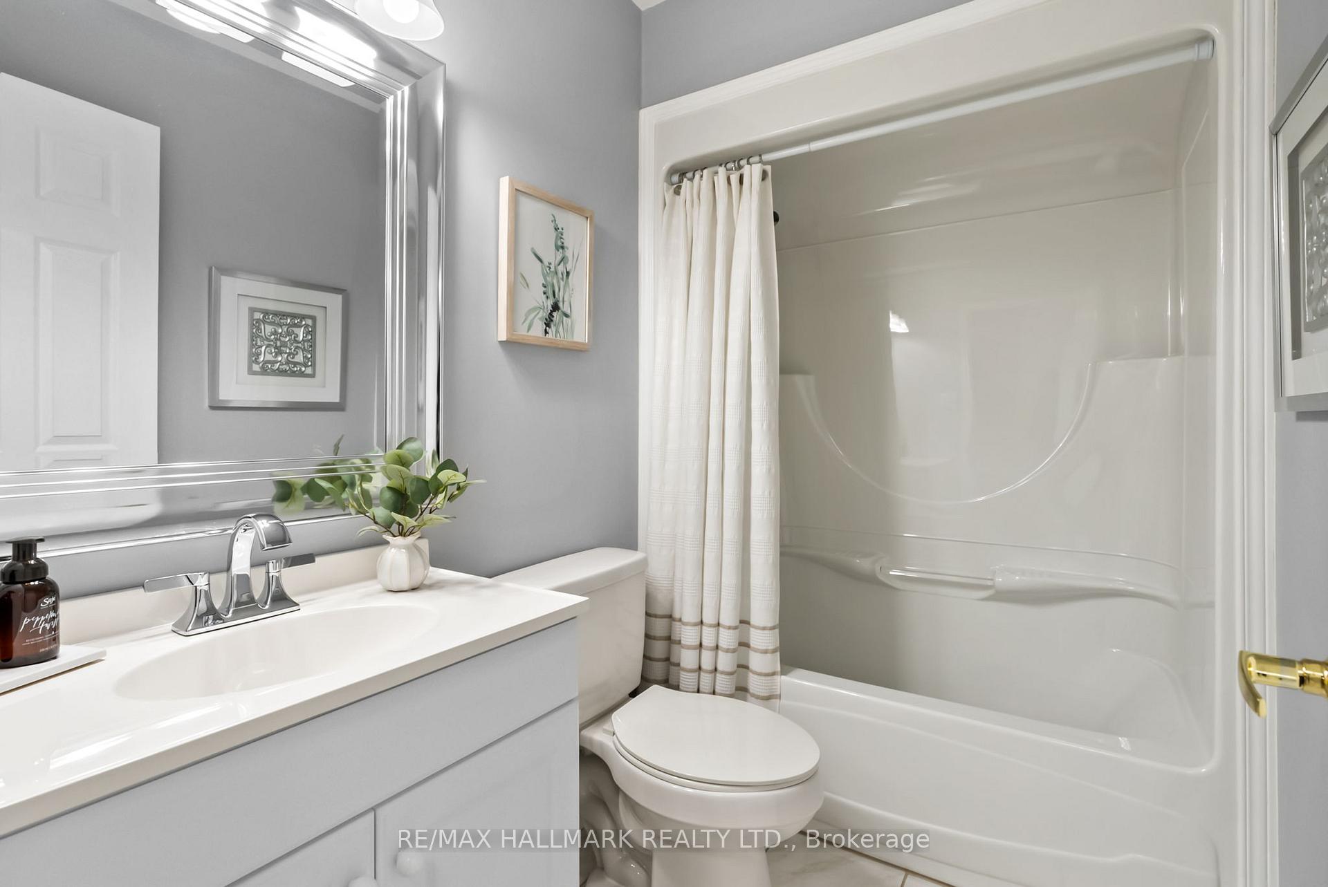 Photo 27 of 41 Guildwood Drive, Clarington, Bowmanville — HOMEH