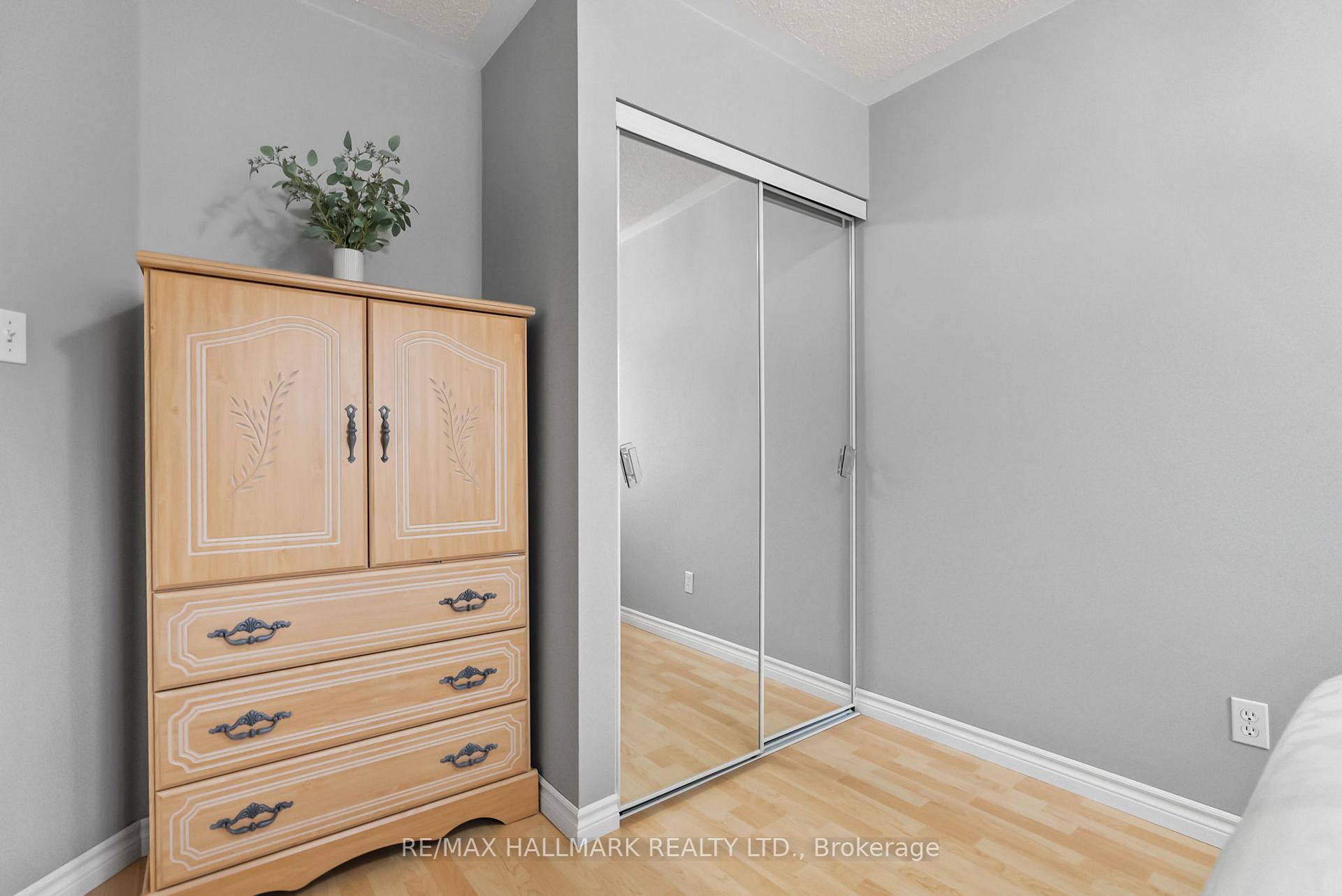 Photo 30 of 41 Guildwood Drive, Clarington, Bowmanville — HOMEH