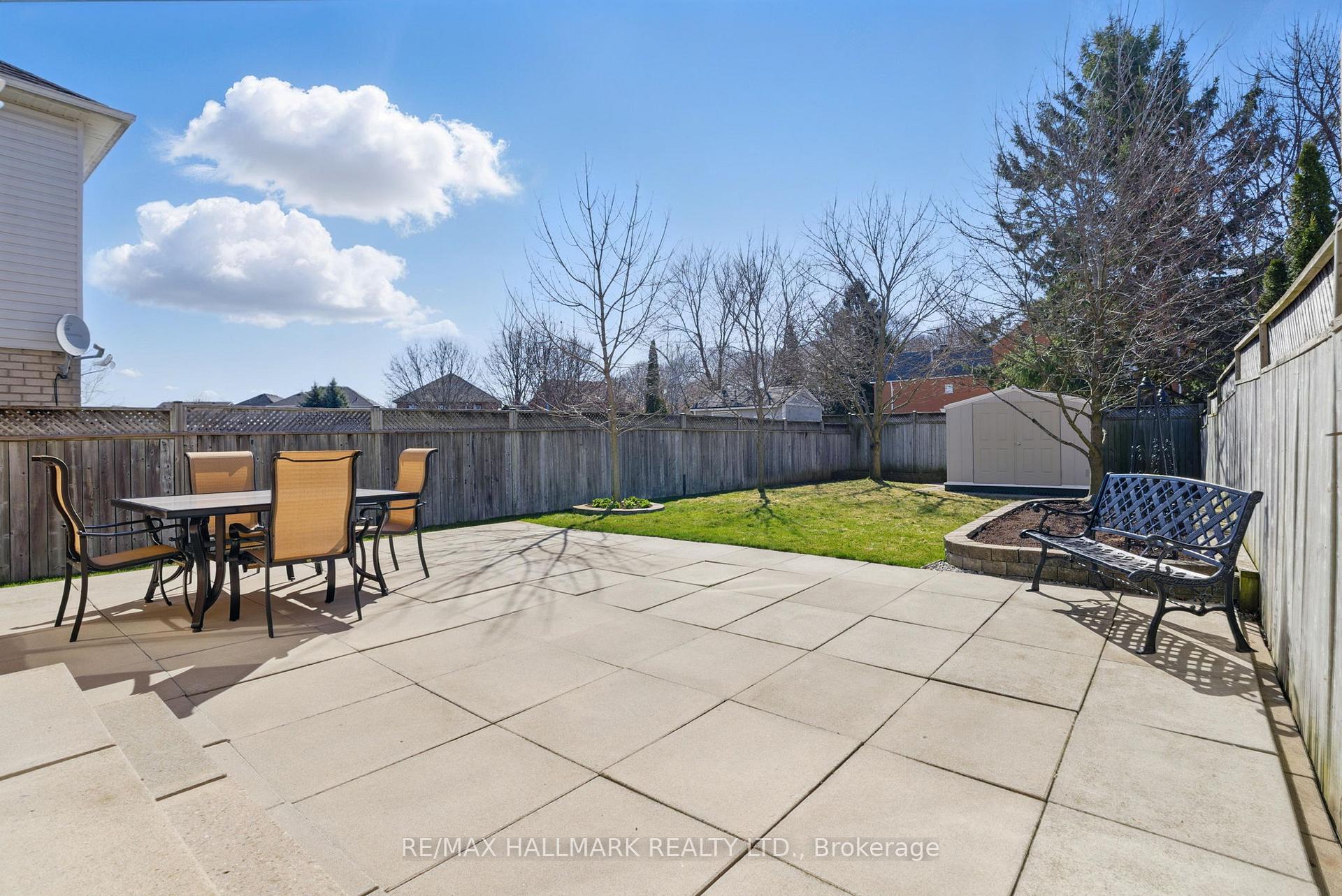Photo 40 of 41 Guildwood Drive, Clarington, Bowmanville — HOMEH