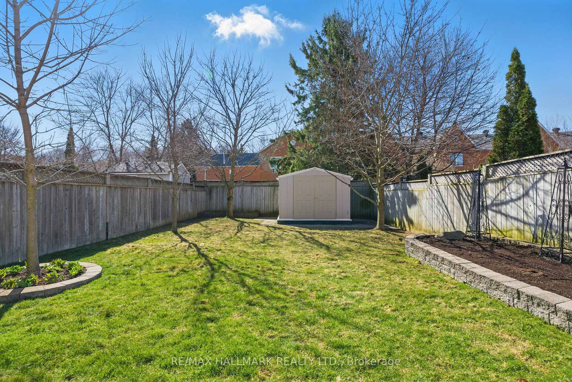 Photo 45 of 41 Guildwood Drive, Clarington, Bowmanville — HOMEH