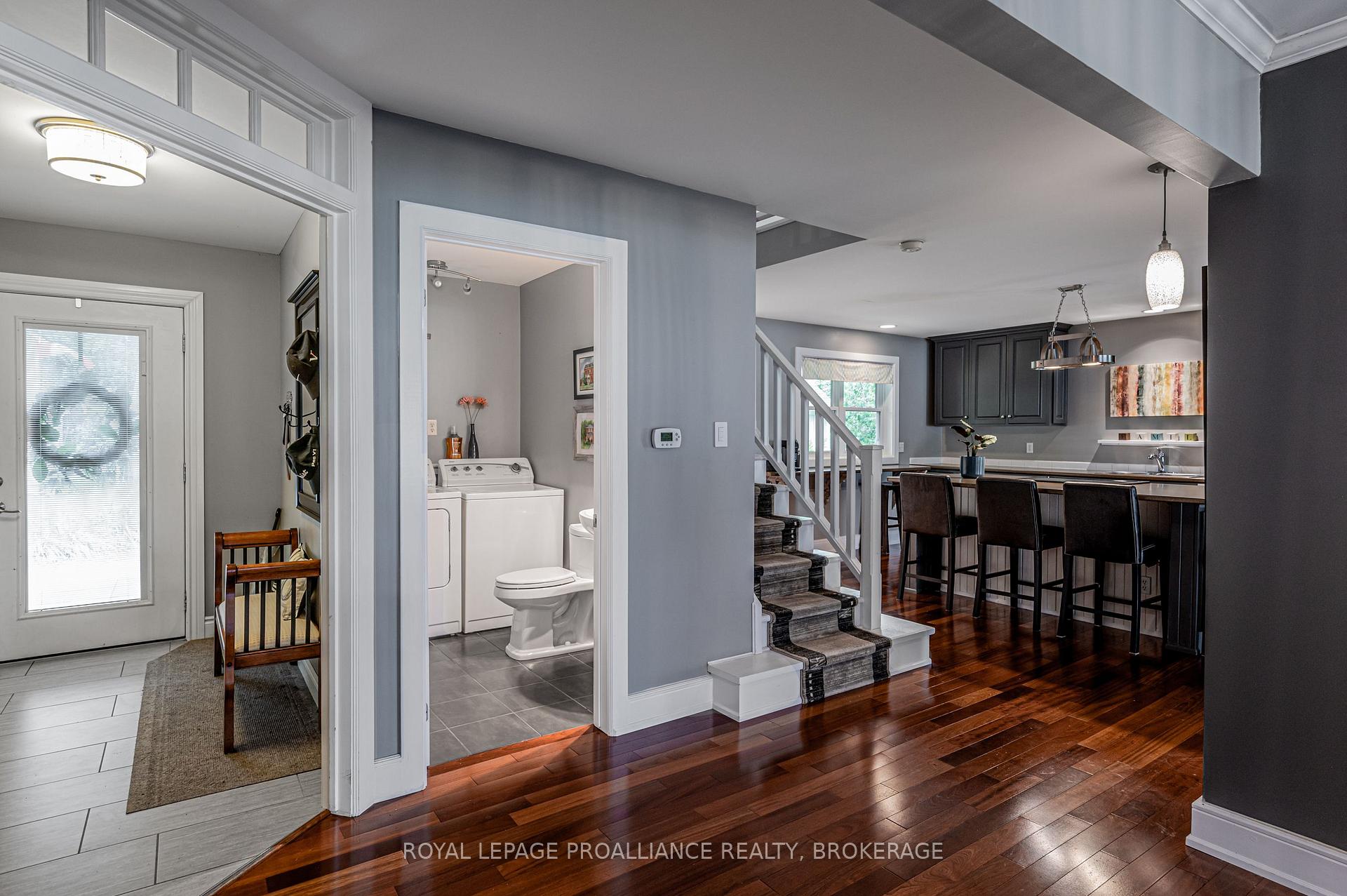 Photo 6 of 1014 Mulberry Lane, Frontenac, Frontenac South — HOMEH