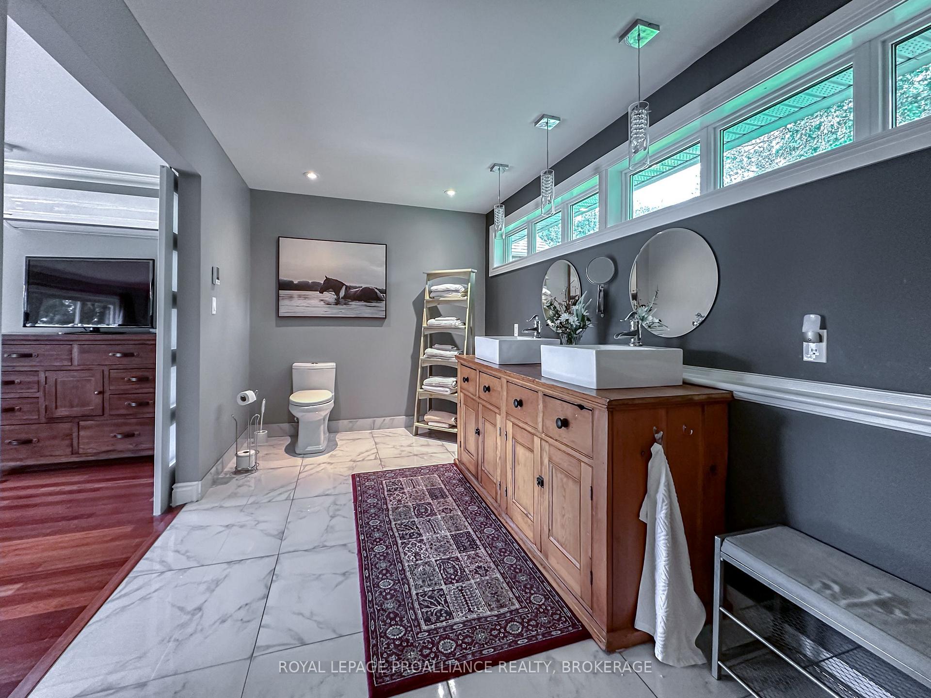 Photo 20 of 1014 Mulberry Lane, Frontenac, Frontenac South — HOMEH