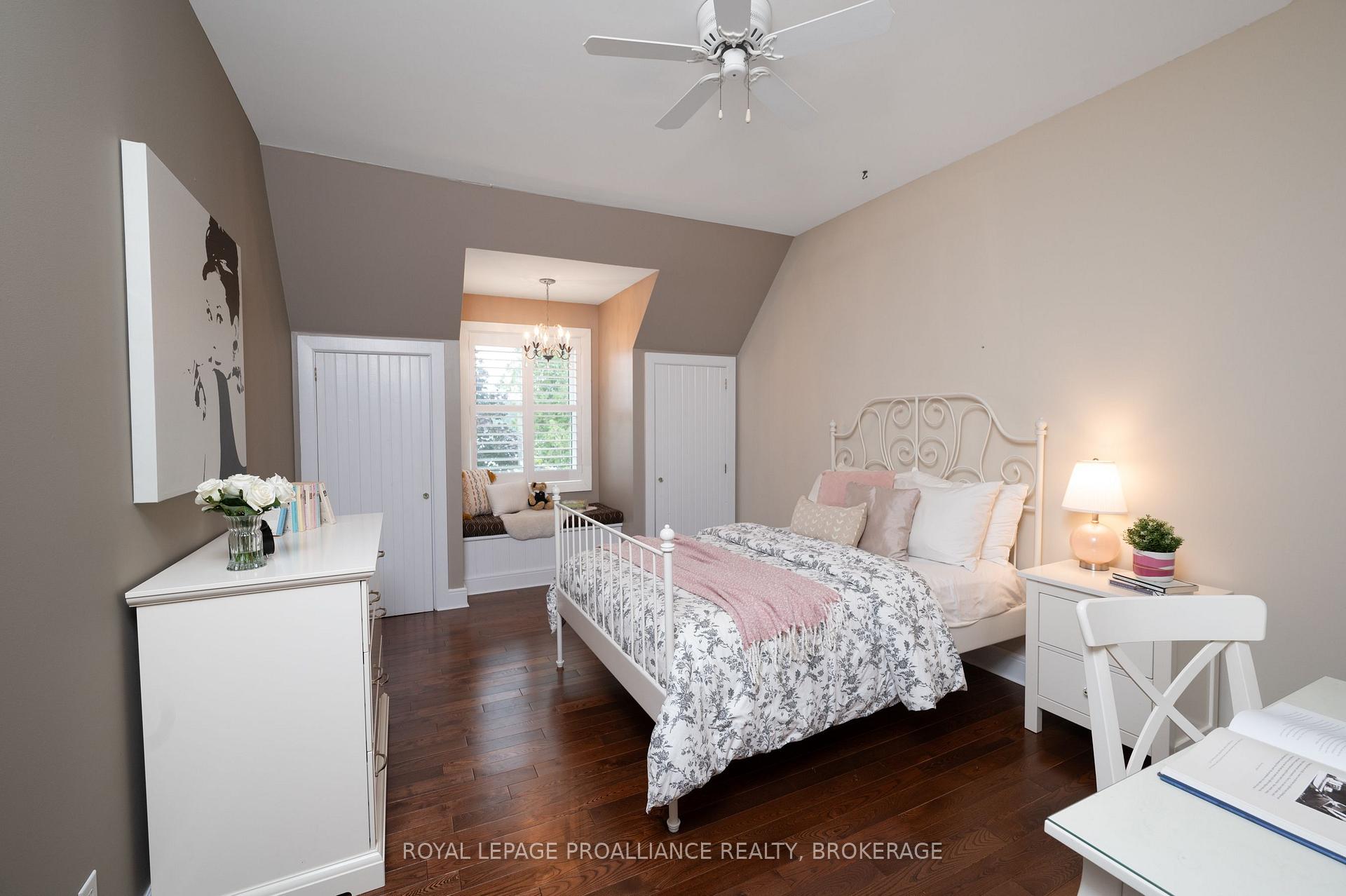 Photo 23 of 1014 Mulberry Lane, Frontenac, Frontenac South — HOMEH