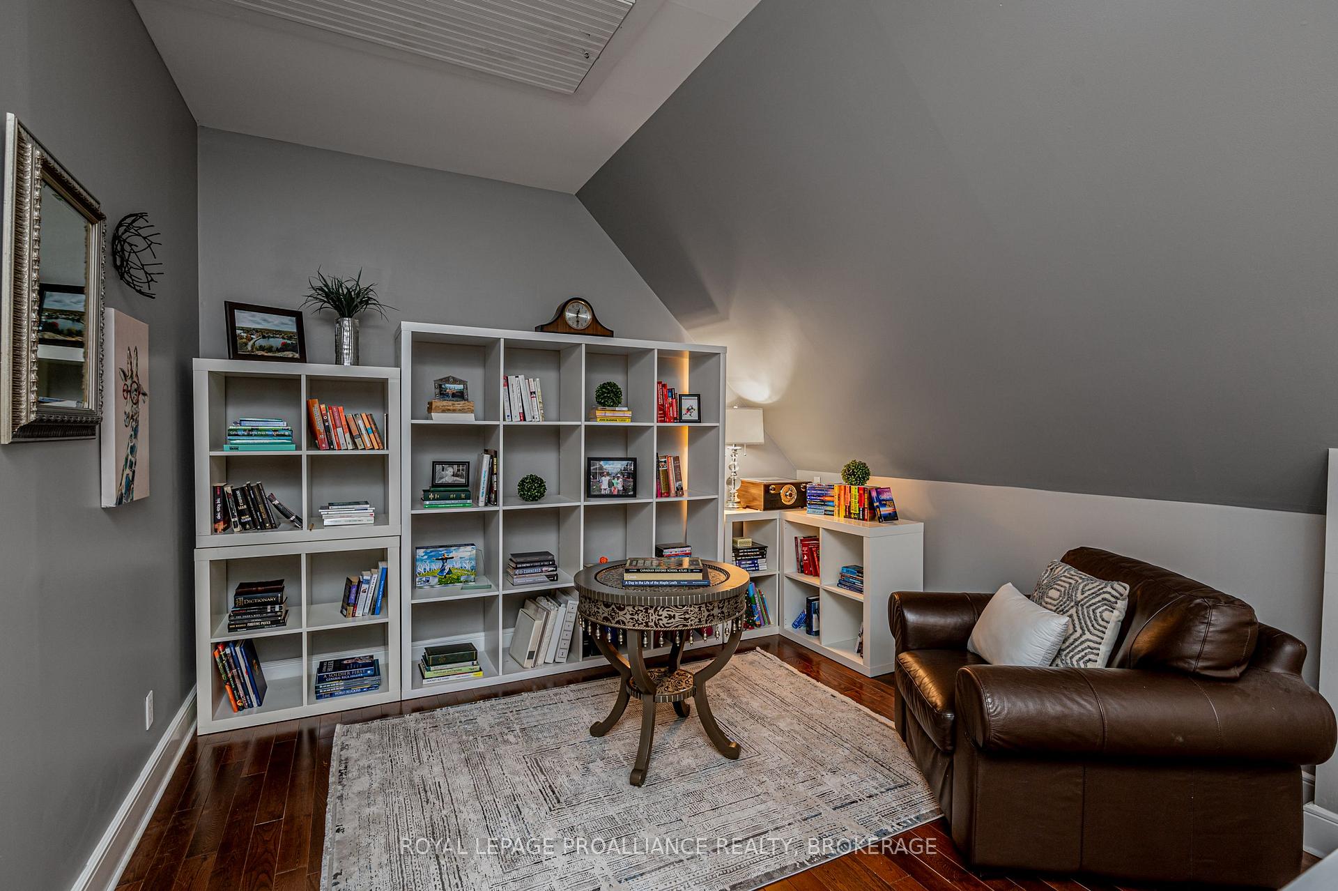 Photo 25 of 1014 Mulberry Lane, Frontenac, Frontenac South — HOMEH