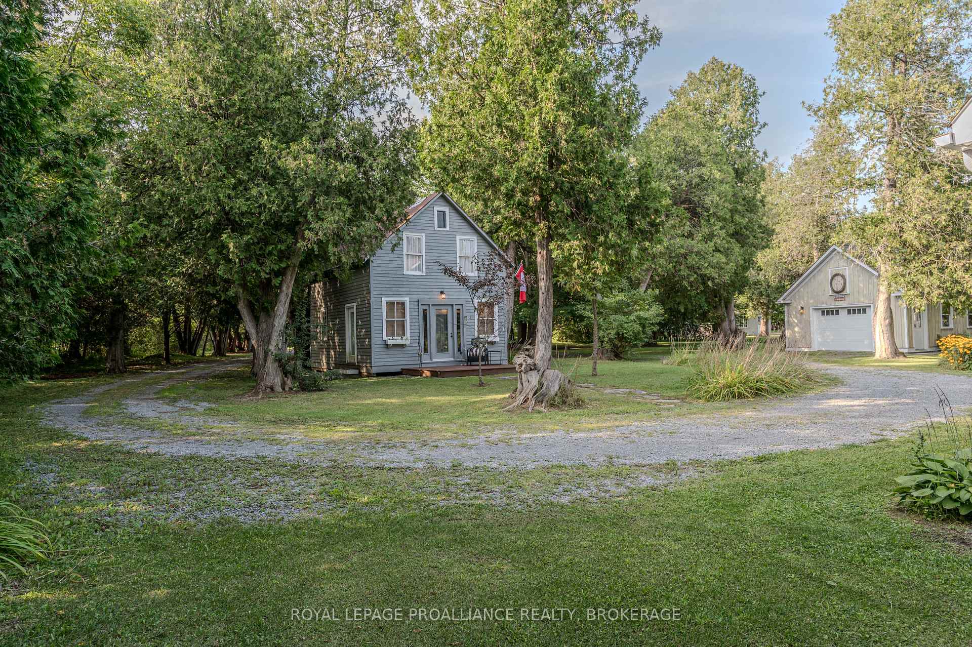 Photo 33 of 1014 Mulberry Lane, Frontenac, Frontenac South — HOMEH