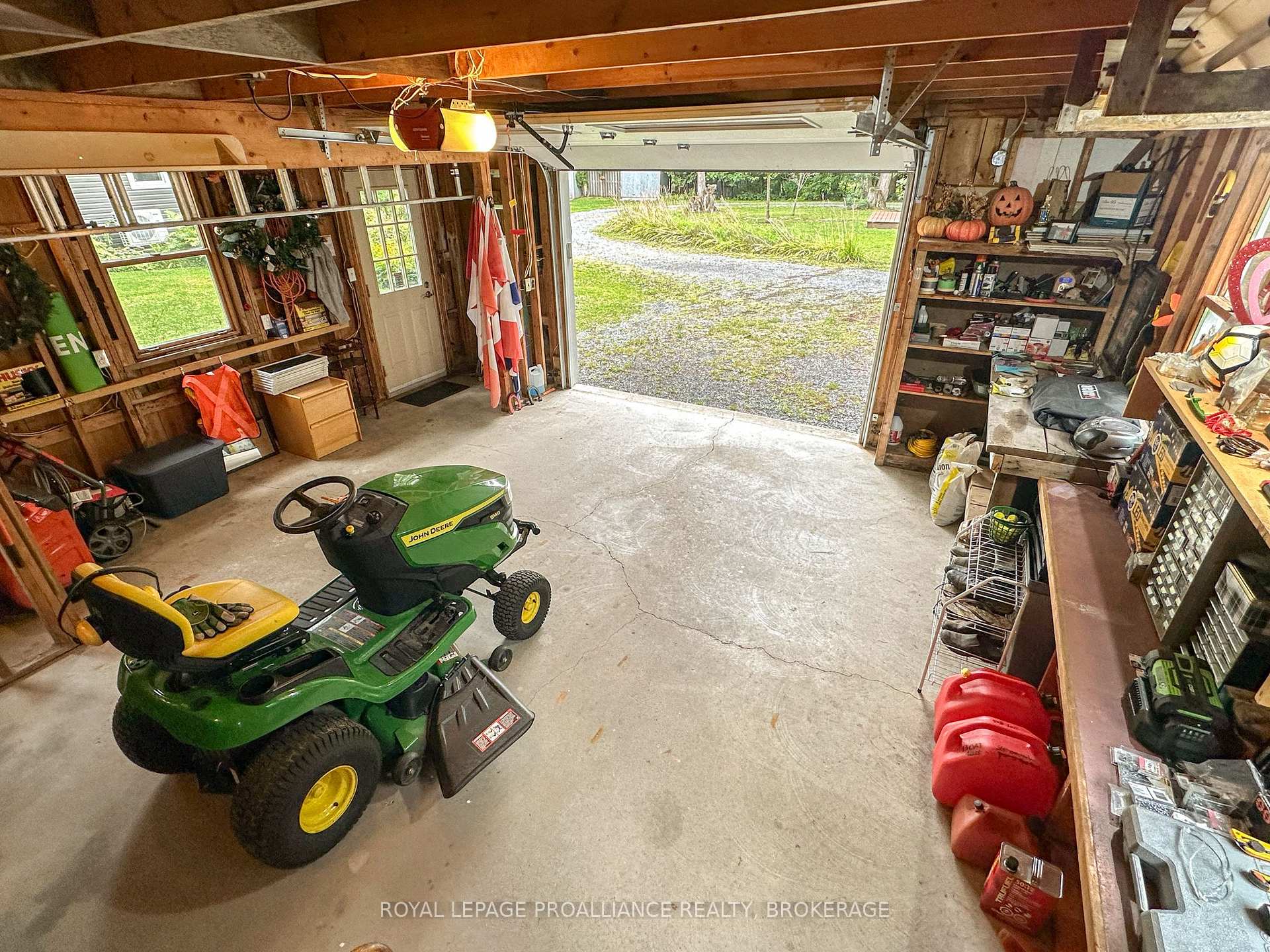 Photo 43 of 1014 Mulberry Lane, Frontenac, Frontenac South — HOMEH