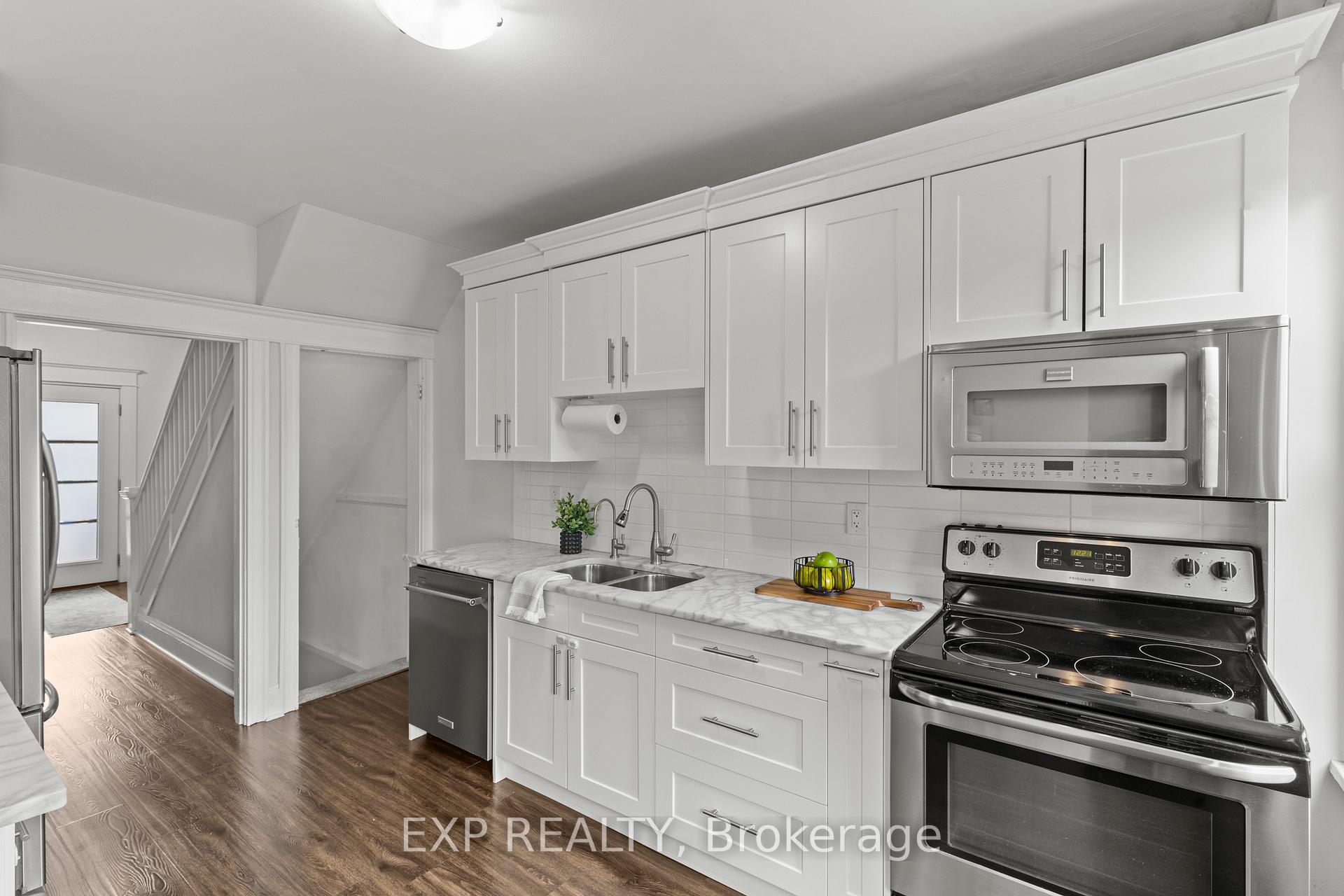 Photo 17 of 96 Belmont Avenue, Hamilton, Crown Point — HOMEH