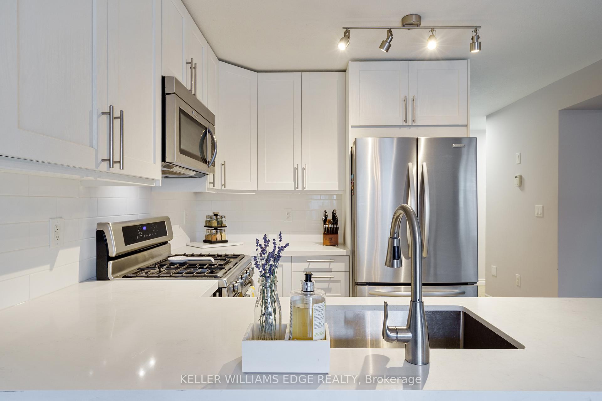 Photo 14 of 40 Stoneglen Way, Hamilton, Mount Hope — HOMEH