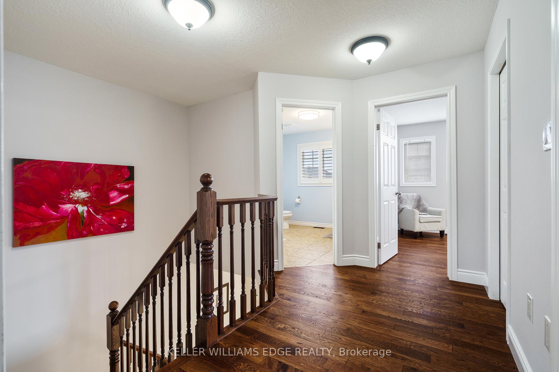 Photo 20 of 40 Stoneglen Way, Hamilton, Mount Hope — HOMEH