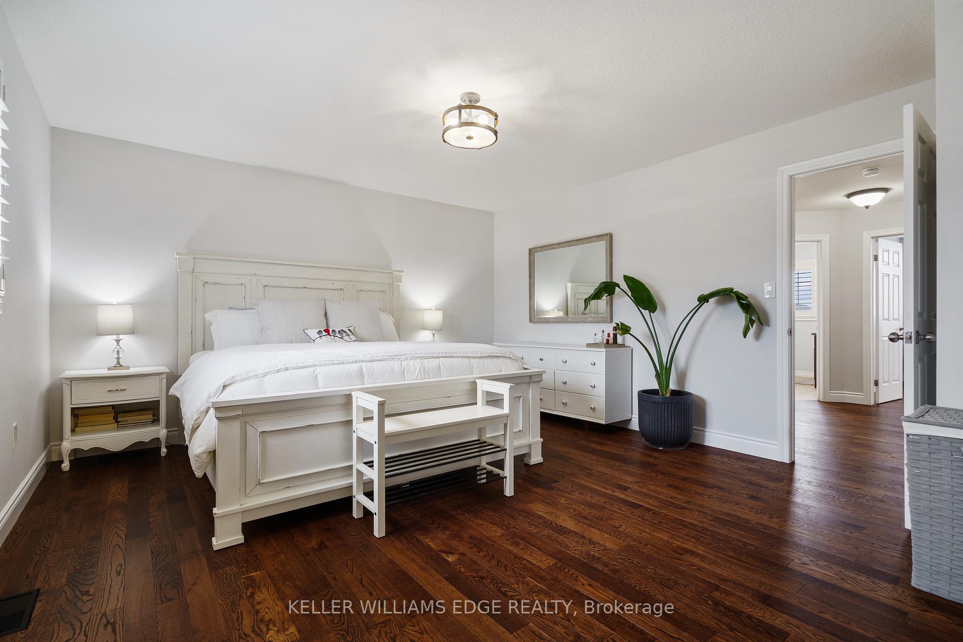 Photo 28 of 40 Stoneglen Way, Hamilton, Mount Hope — HOMEH