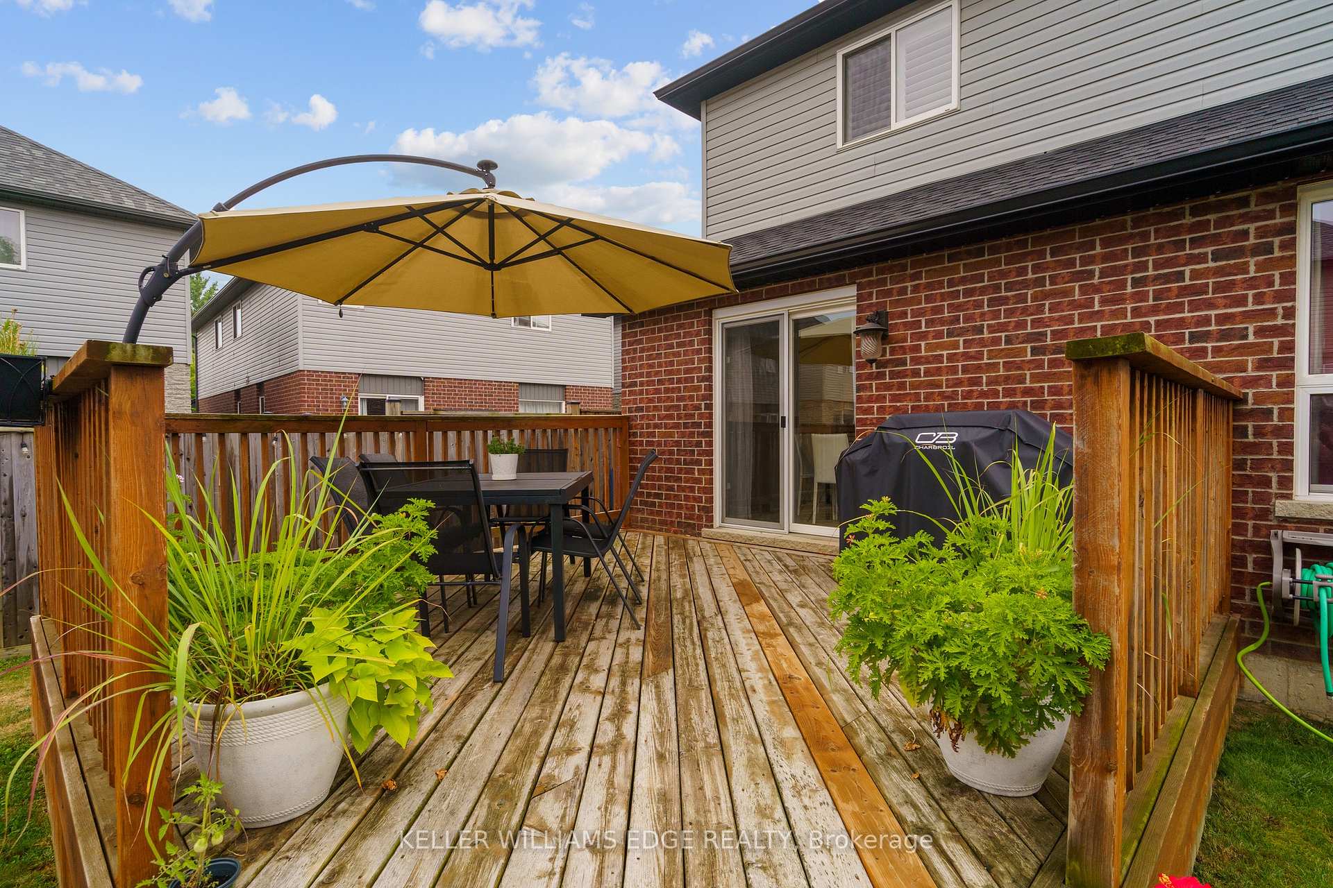 Photo 39 of 40 Stoneglen Way, Hamilton, Mount Hope — HOMEH