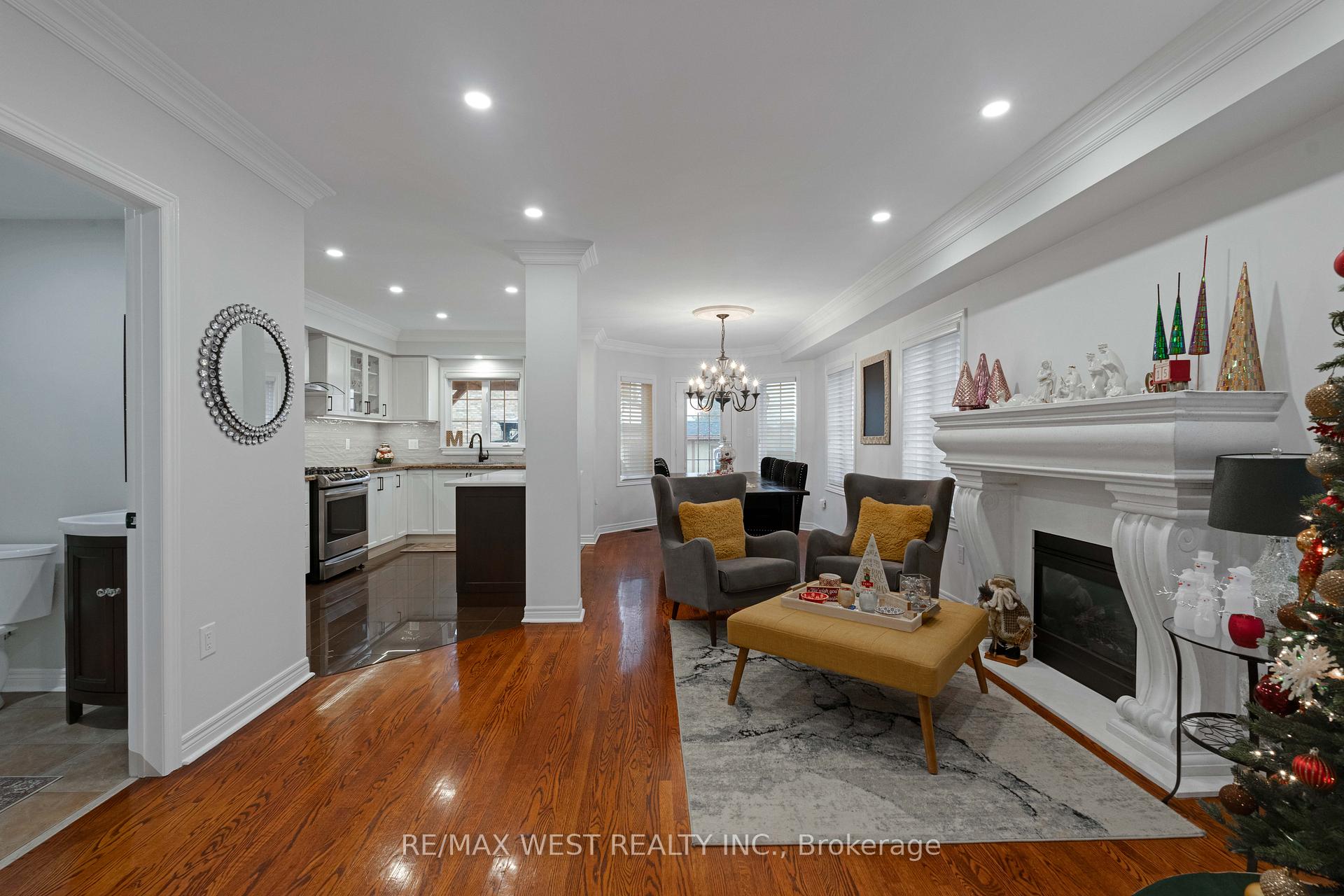 Photo 5 of 27 Coolspring Crescent, Caledon, Bolton East — HOMEH