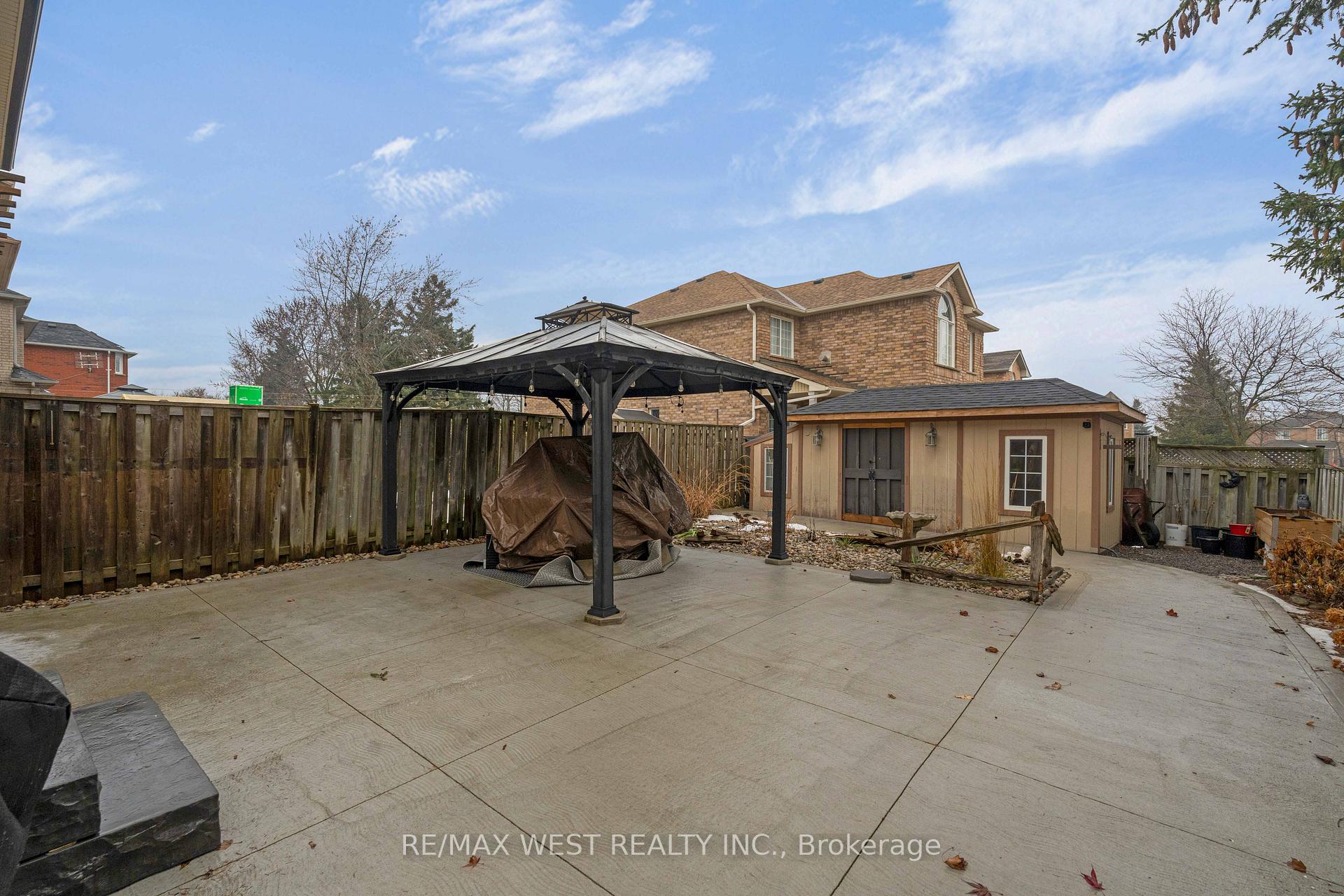 Photo 22 of 27 Coolspring Crescent, Caledon, Bolton East — HOMEH