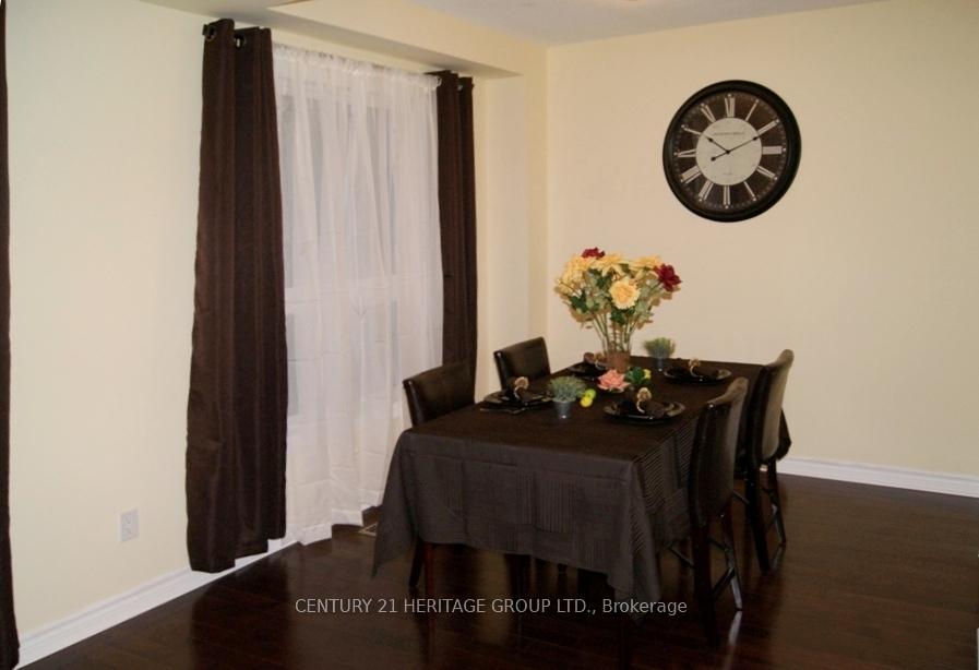 Photo 3 of 94 Seaton Drive, Aurora, Aurora Highlands — HOMEH