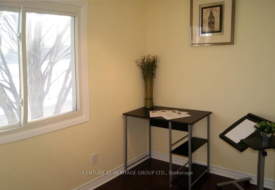 Photo 10 of 94 Seaton Drive, Aurora, Aurora Highlands — HOMEH