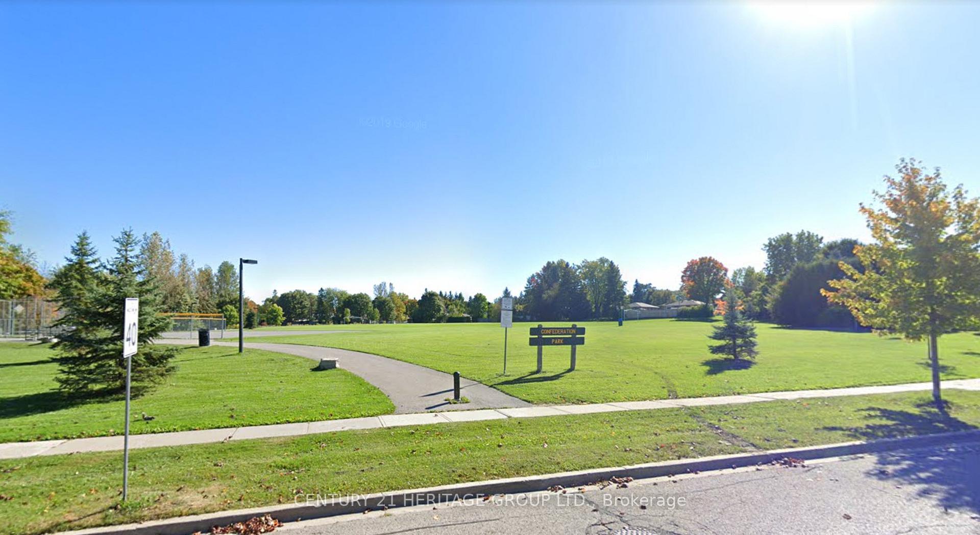 Photo 15 of 94 Seaton Drive, Aurora, Aurora Highlands — HOMEH
