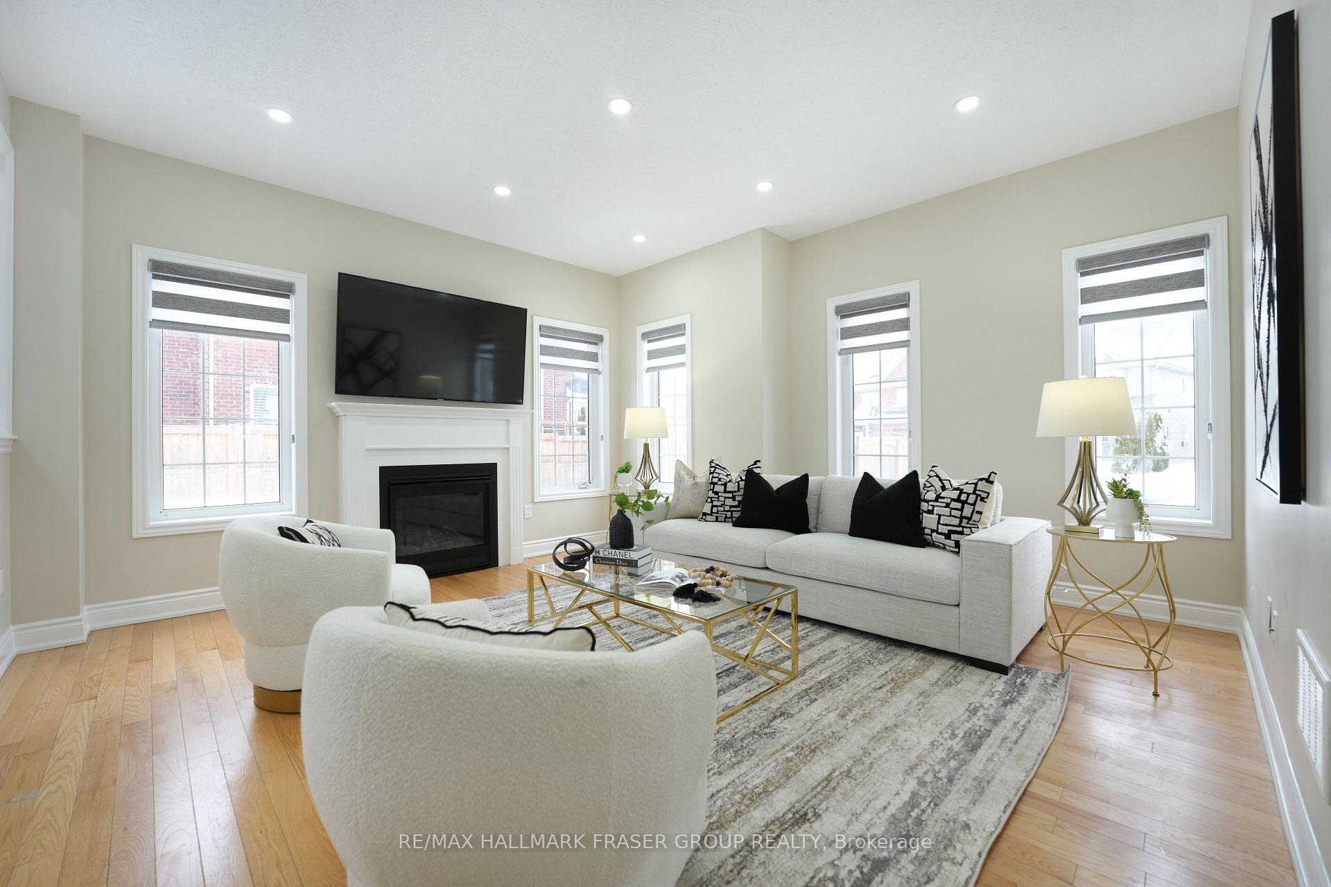 Photo 9 of 14 Kilpatrick Court, Clarington, Bowmanville — HOMEH