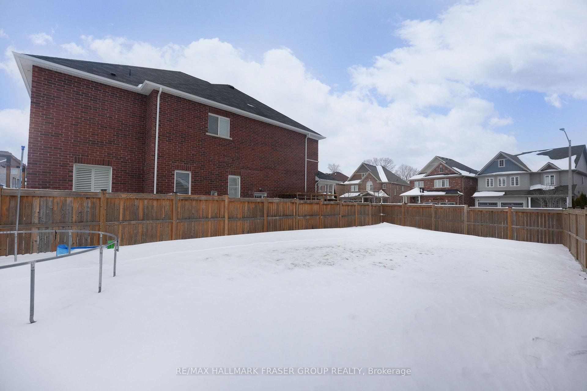 Photo 35 of 14 Kilpatrick Court, Clarington, Bowmanville — HOMEH