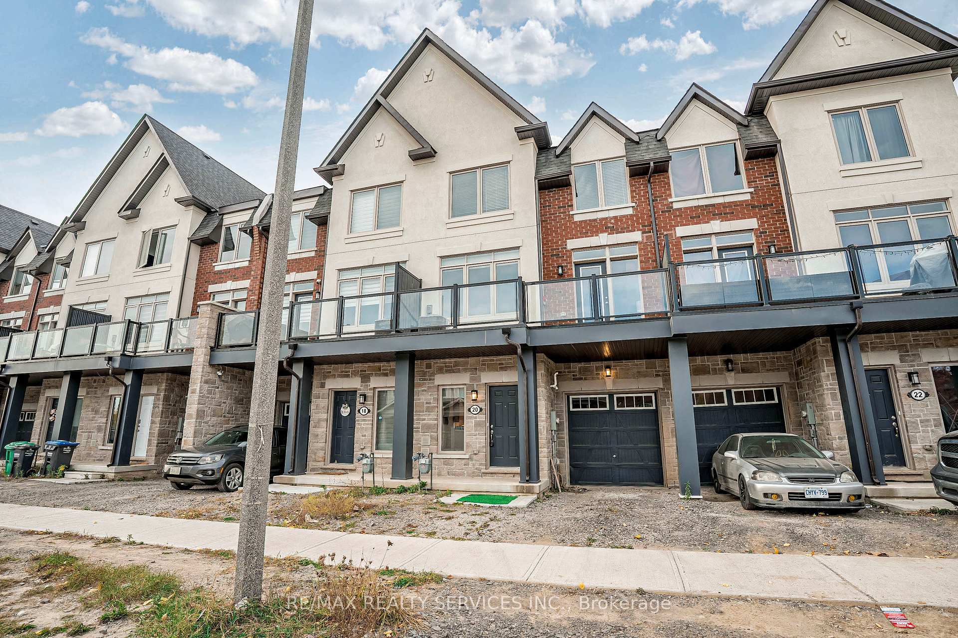 Photo 2 of 20 Waterville Way, Caledon, Rural Caledon — HOMEH