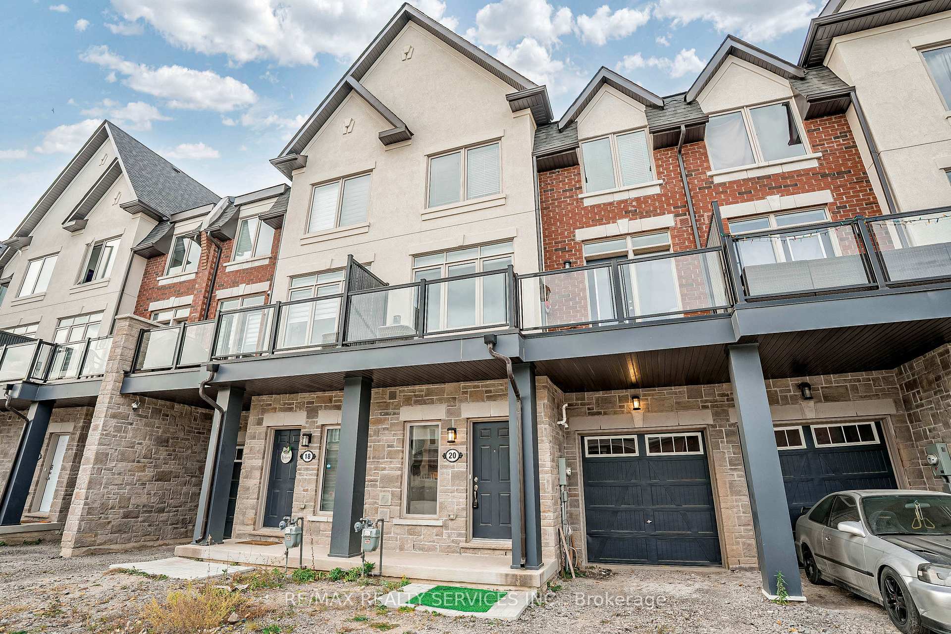Photo 3 of 20 Waterville Way, Caledon, Rural Caledon — HOMEH