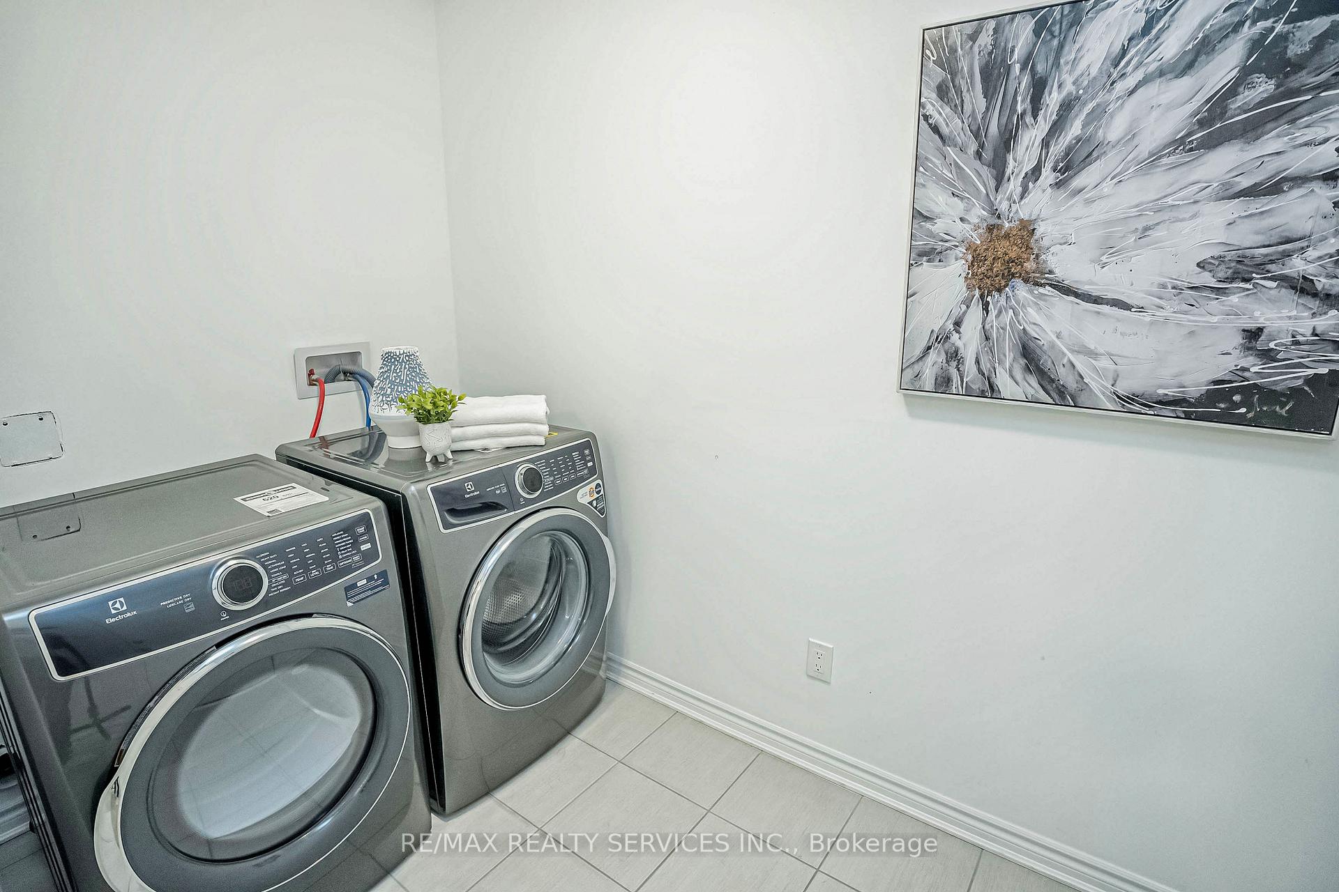 Photo 34 of 20 Waterville Way, Caledon, Rural Caledon — HOMEH
