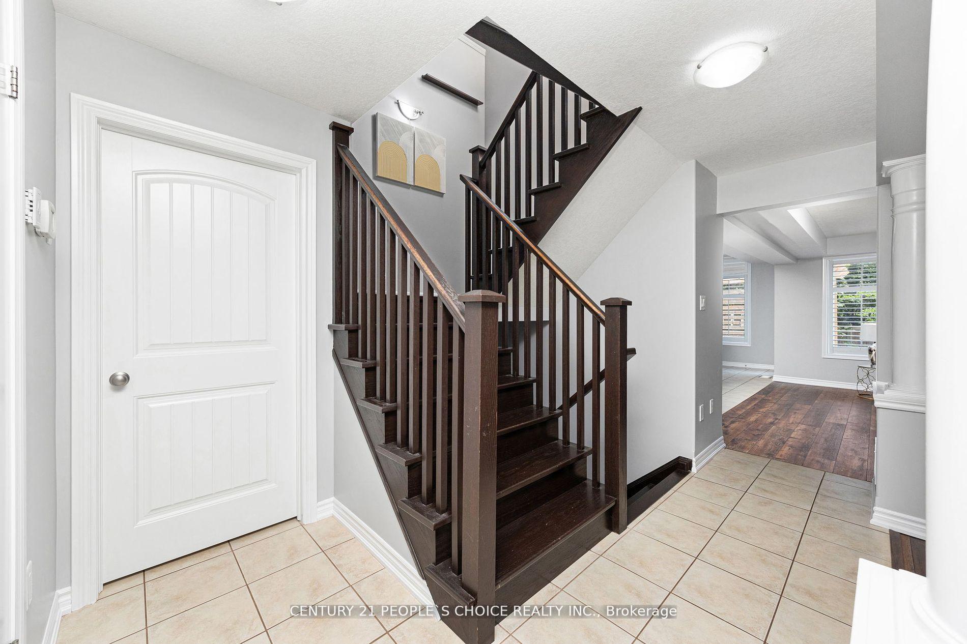 Photo 6 of 313 Colonial Drive, Guelph, Pineridge/Westminster Woods — HOMEH
