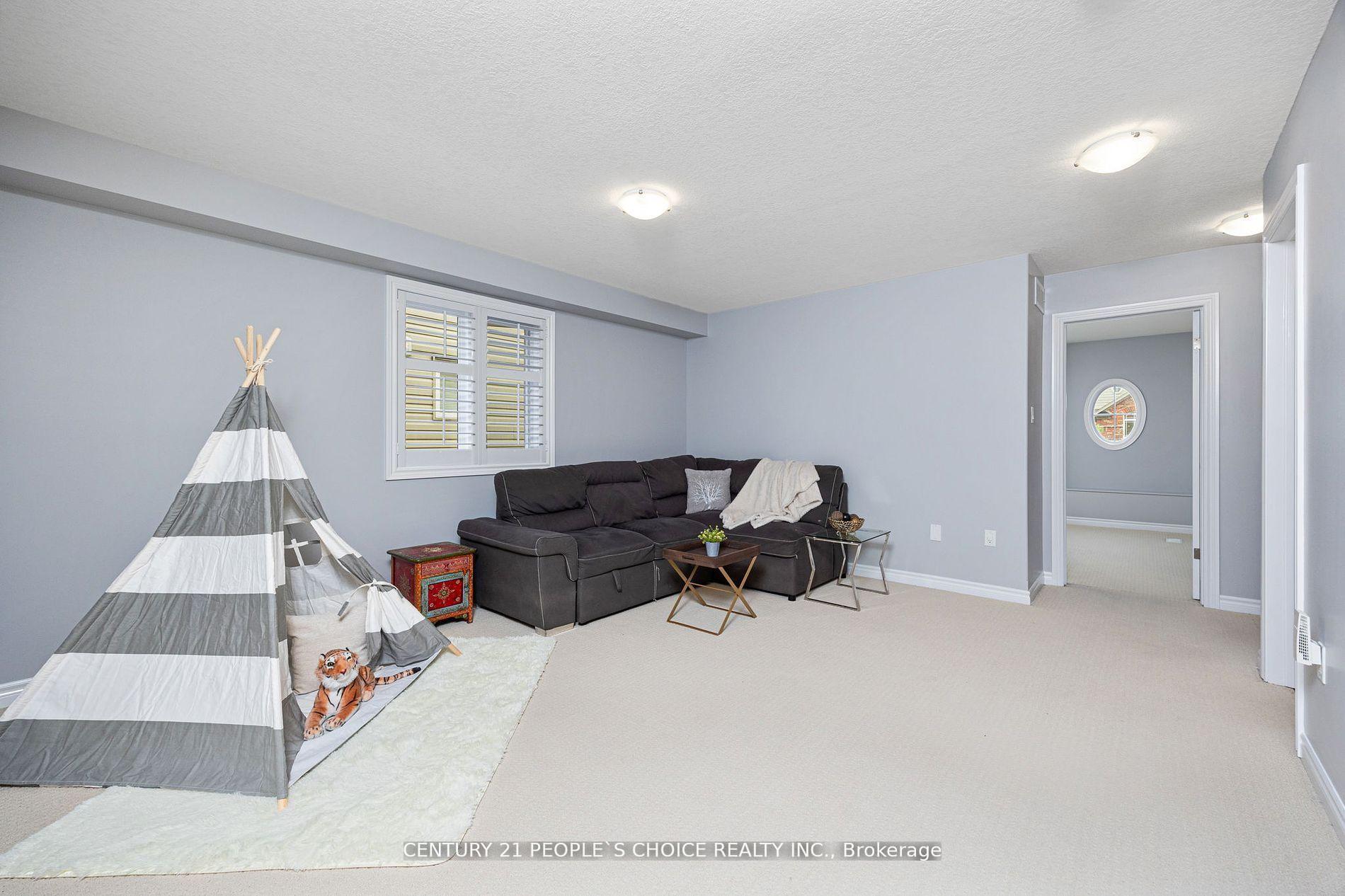 Photo 22 of 313 Colonial Drive, Guelph, Pineridge/Westminster Woods — HOMEH