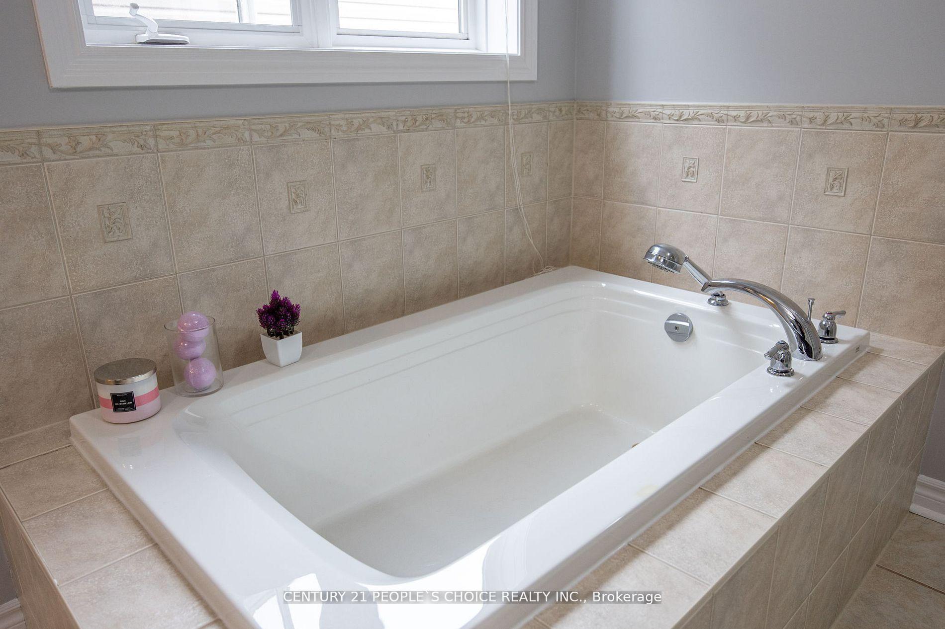 Photo 36 of 313 Colonial Drive, Guelph, Pineridge/Westminster Woods — HOMEH